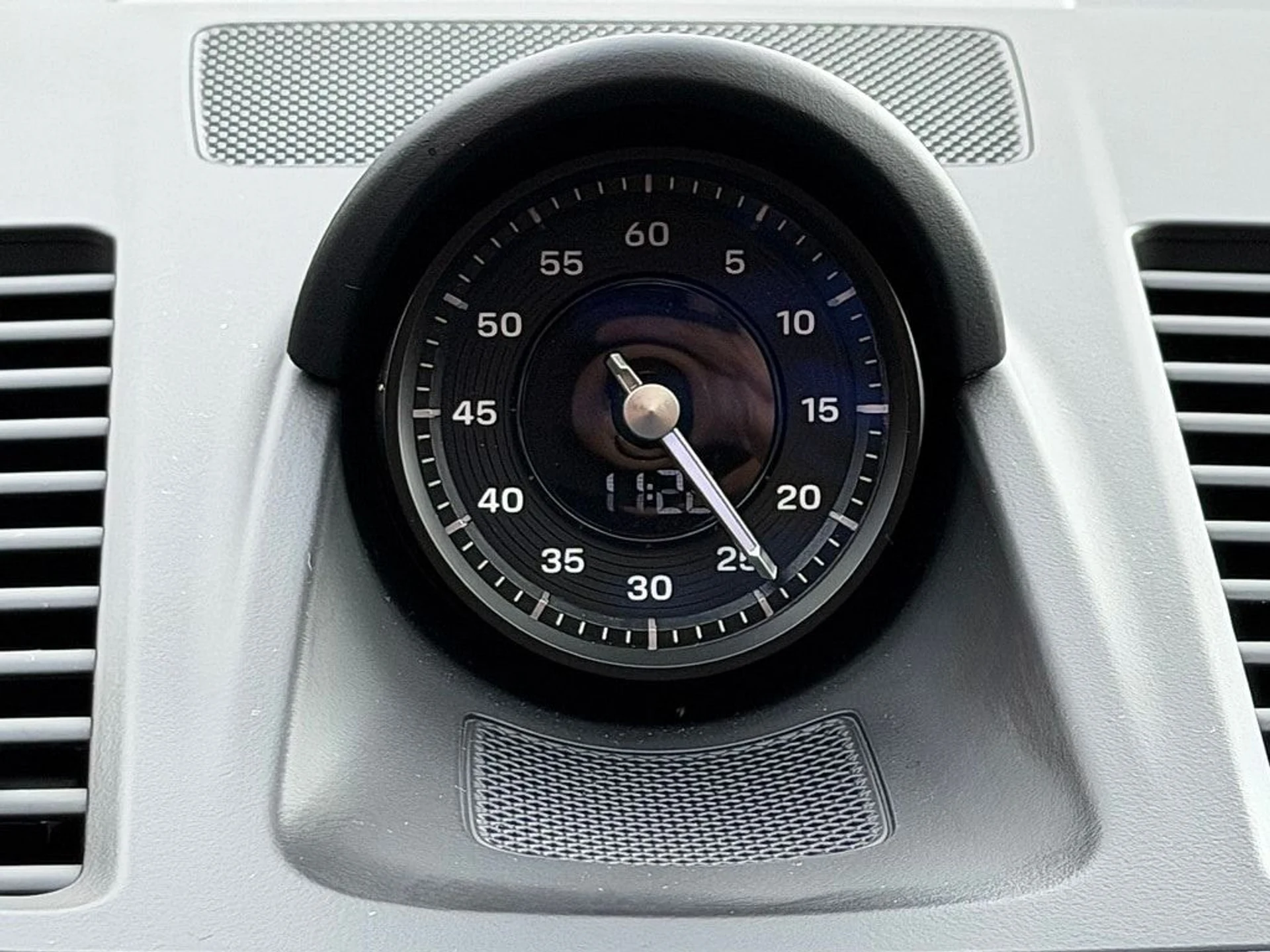 mph013_1046093575_c30333b2854f43609df4bb4fa39c67d2x_6f03e74d2f