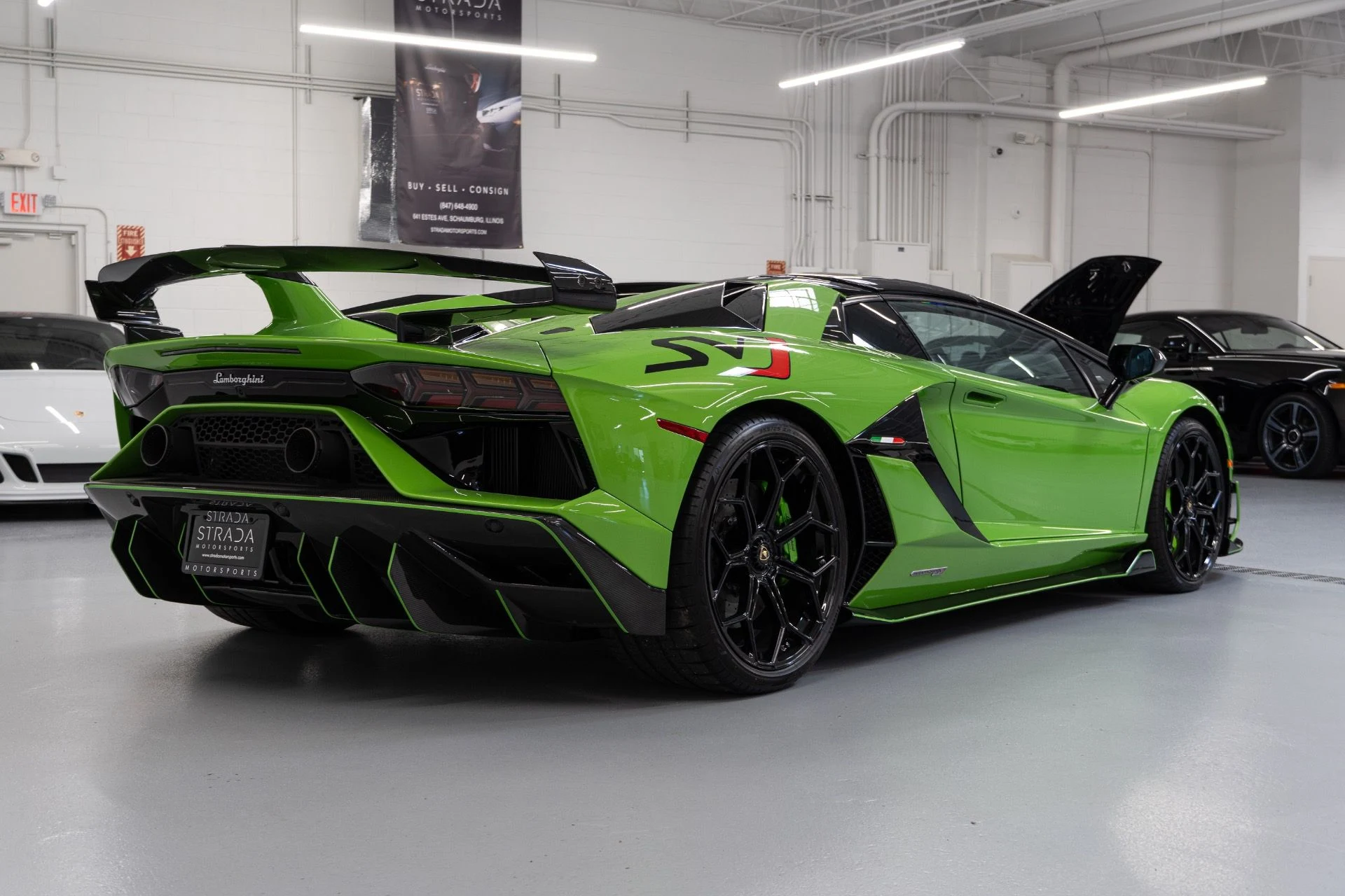mph013_1046233614_Used_2021_Lamborghini_Aventador_LP_770_4_SVJ_1763584595_e8710332c8