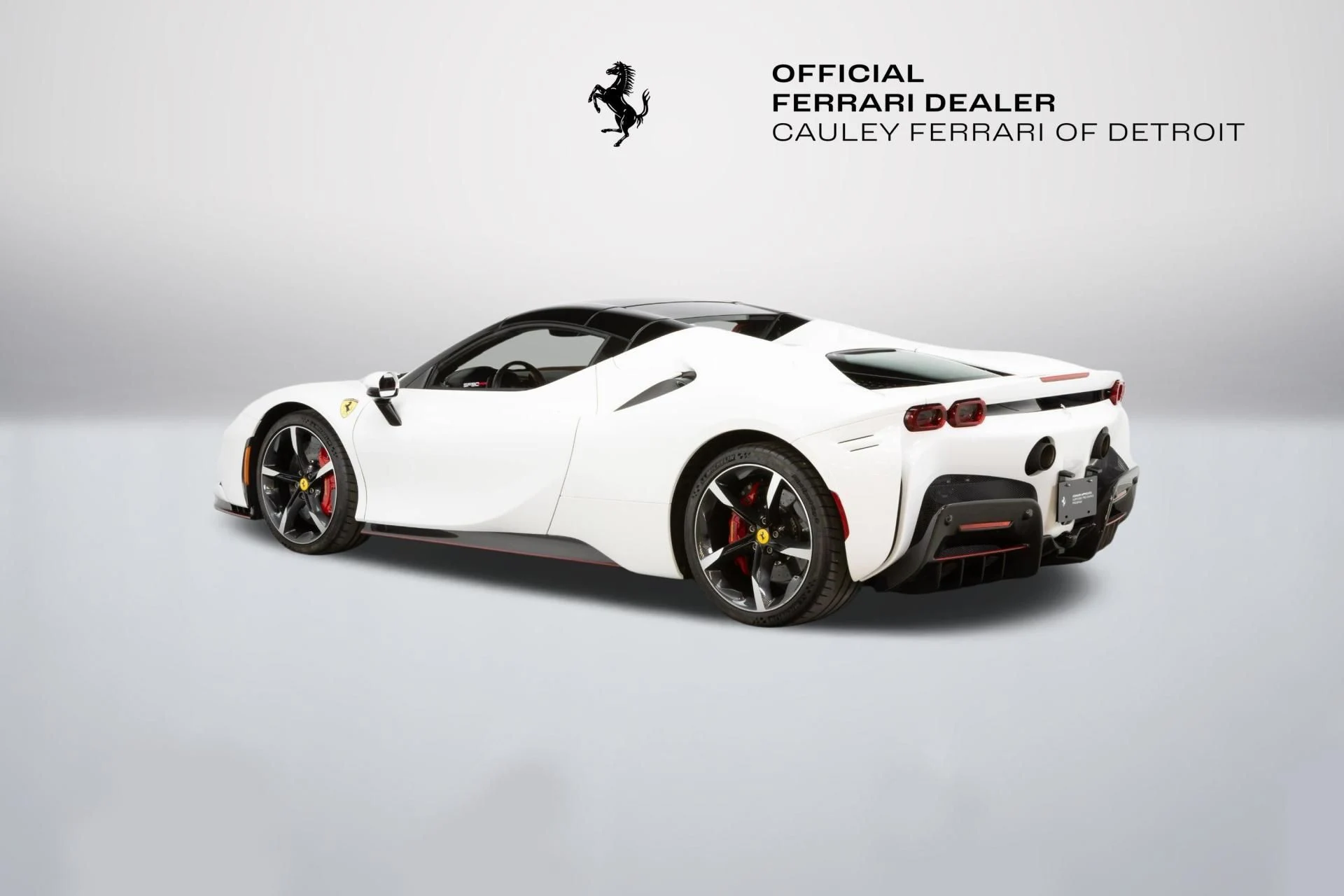 mph013_1049816401_Used_2022_Ferrari_SF_90_Spider_1777382735_e0b2d94e2c