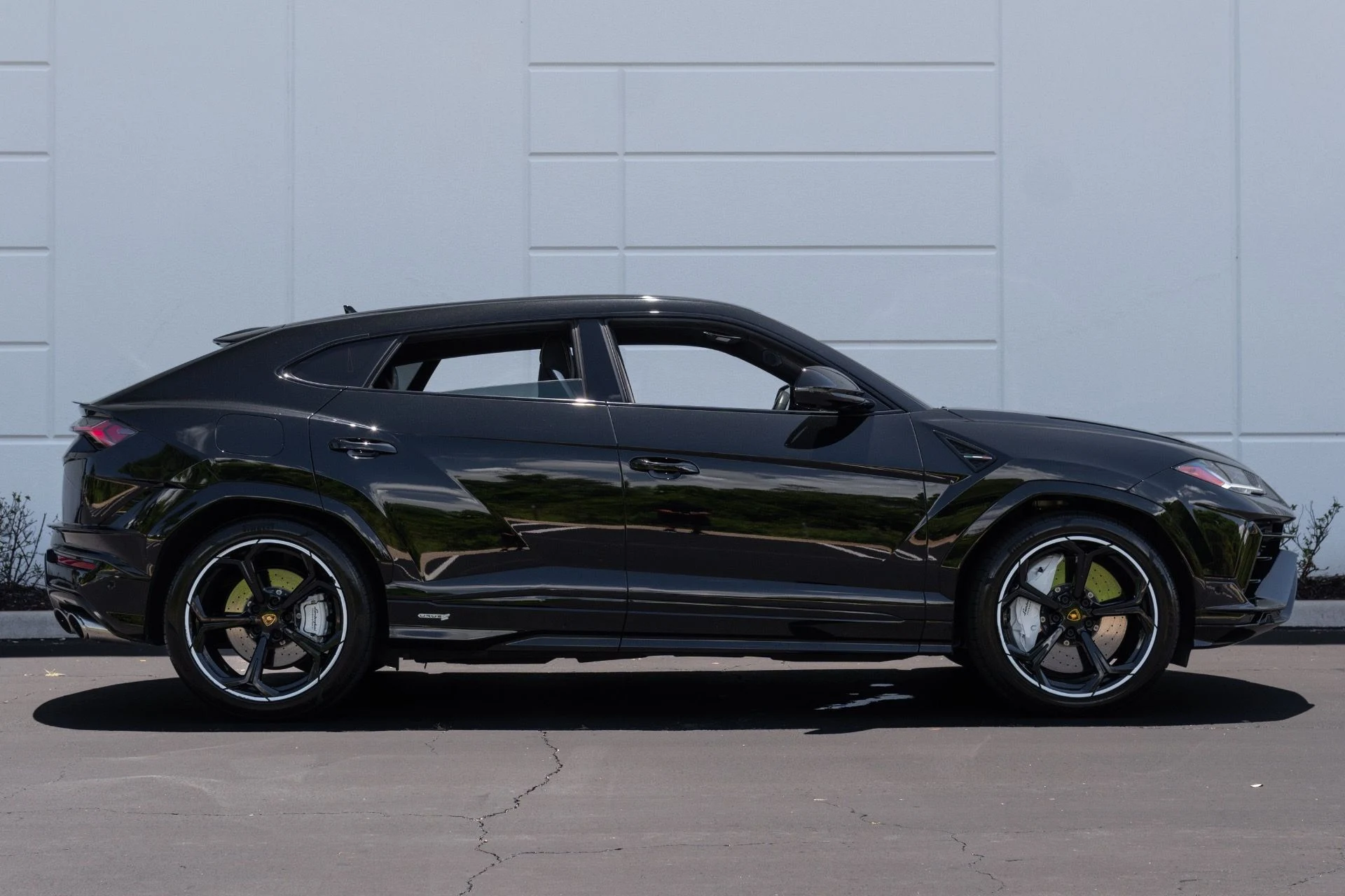 mph013_1056877742_Used_2023_Lamborghini_Urus_S_1780940773_b31c60c9c8