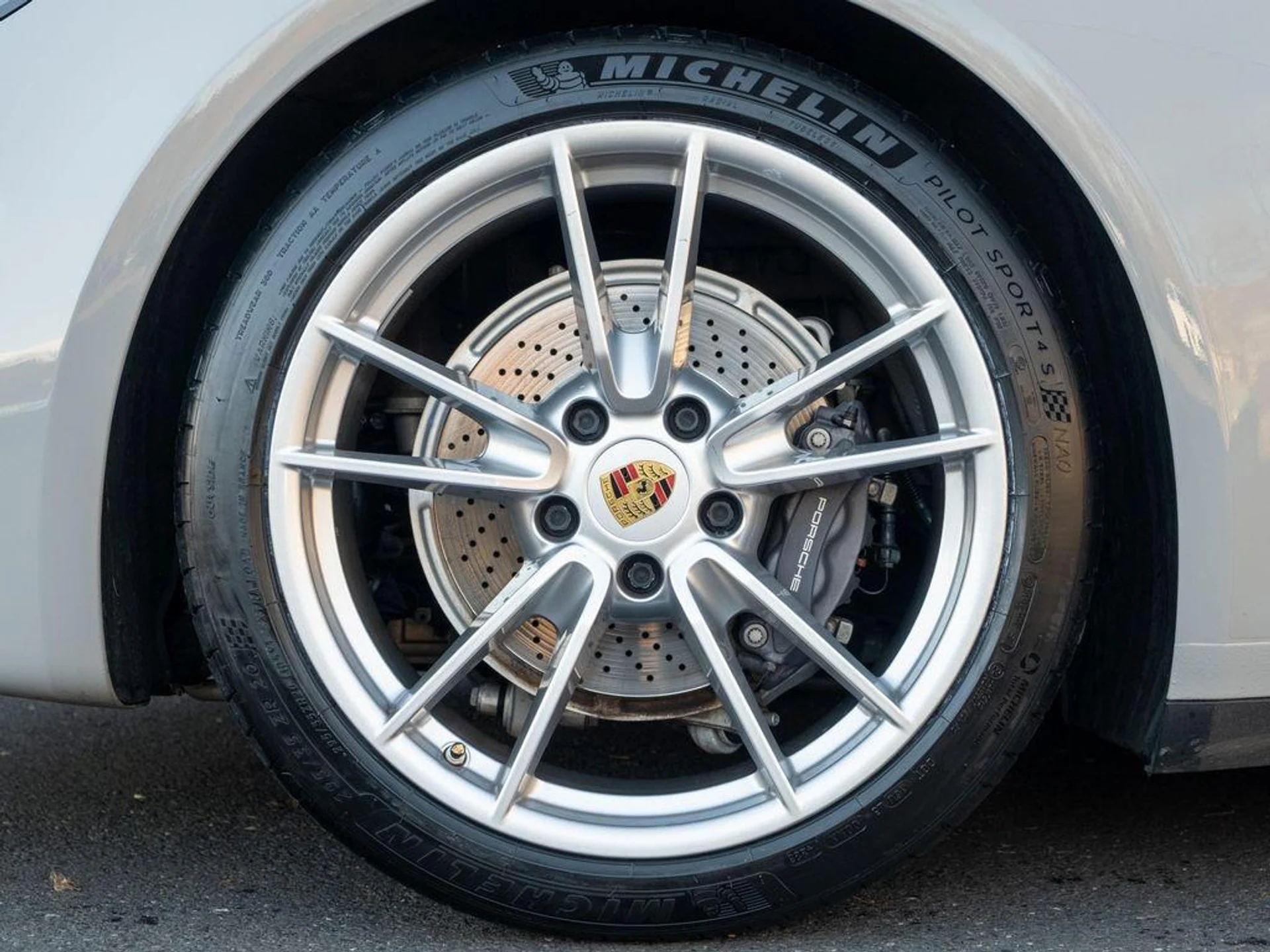 mph013_1058642004_O4_Fd_I74m7hrf_Uywc0_RE_1jtvr_Ros_f57a456e6d