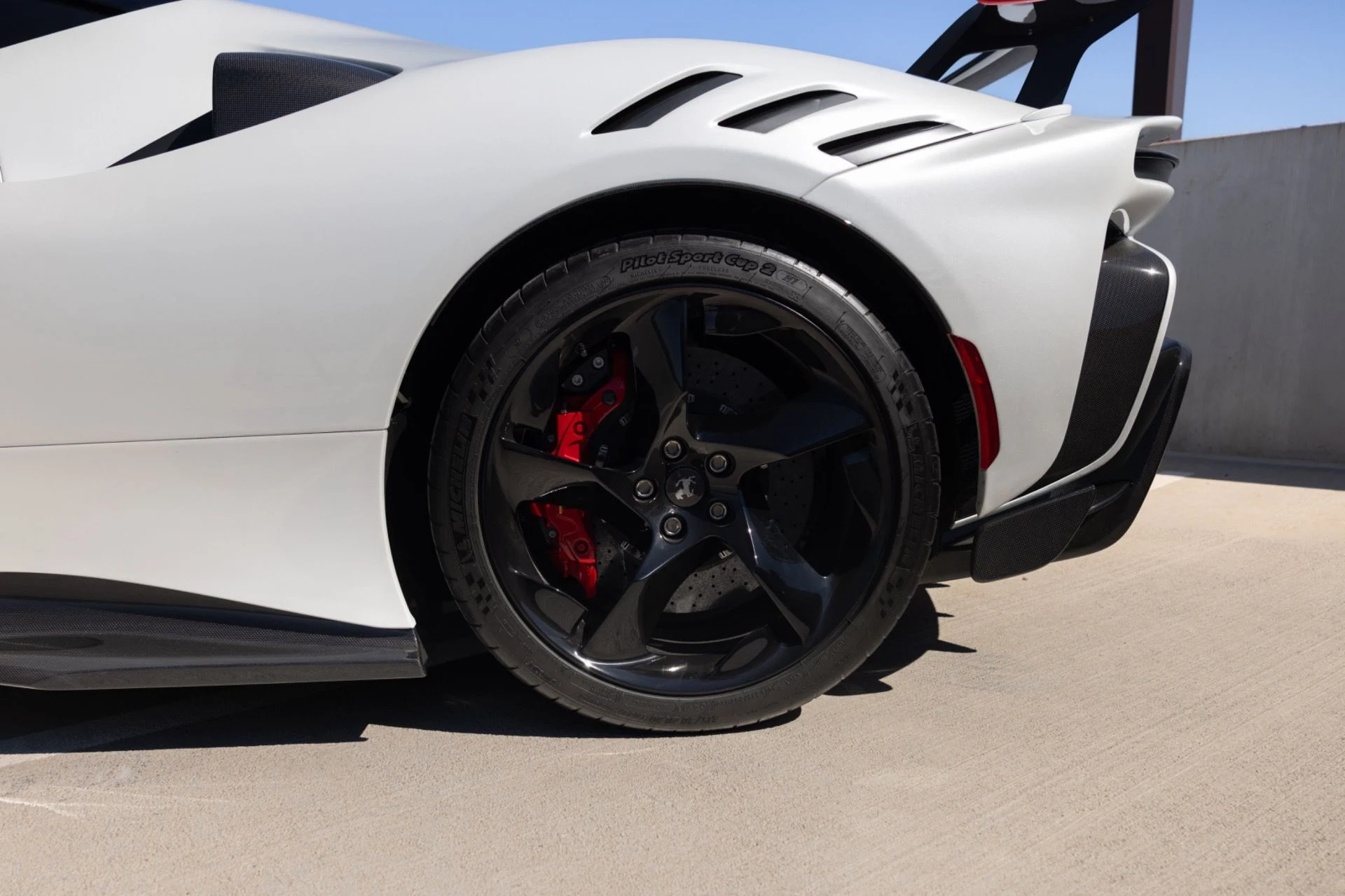 mph013_1058938760_Used_2025_Ferrari_SF_90_XX_Stradale_1791844295_29e417784f