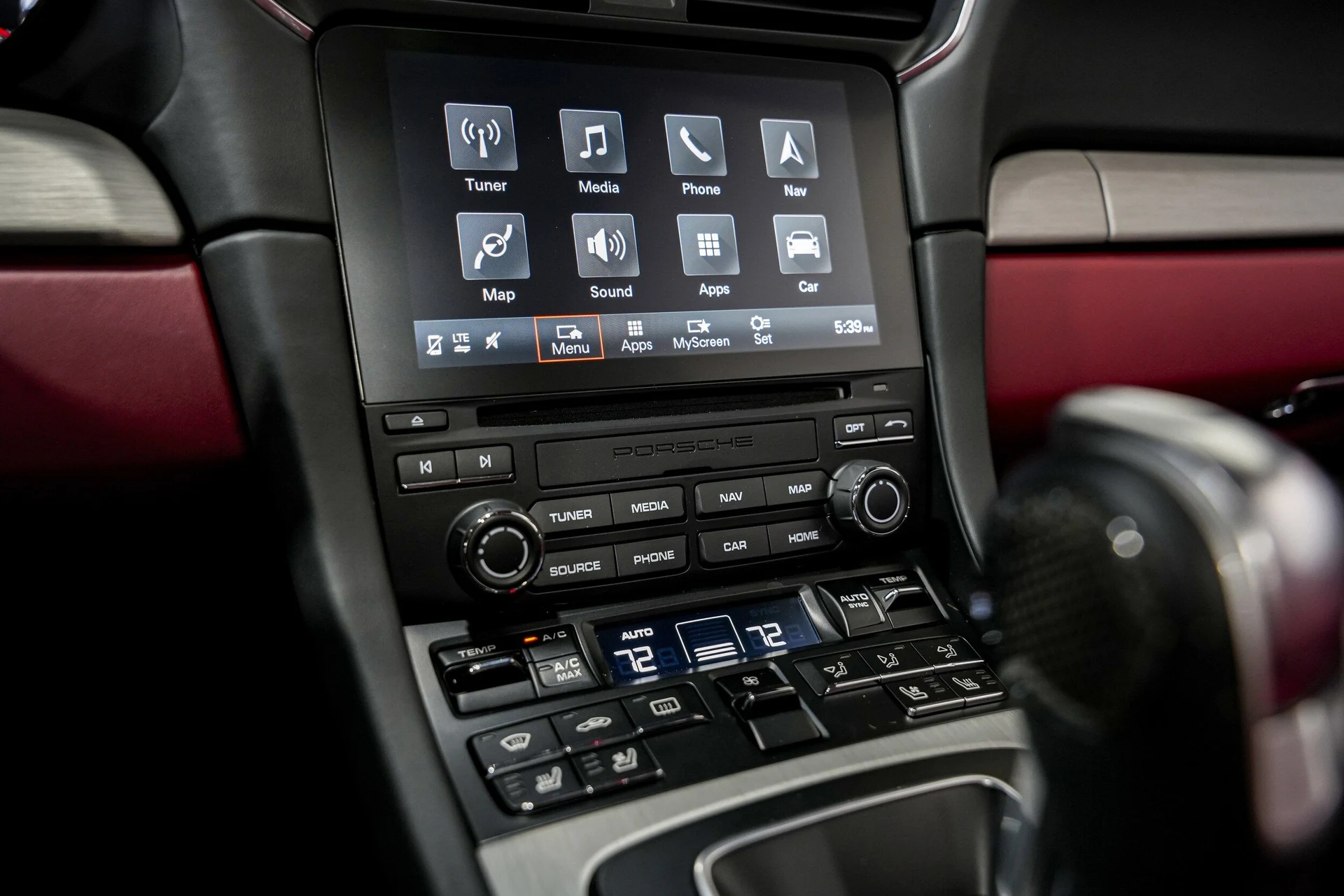 mph013_106922816_f8da3551606248d70a63afbef9c5682fx_58fa20c2d8