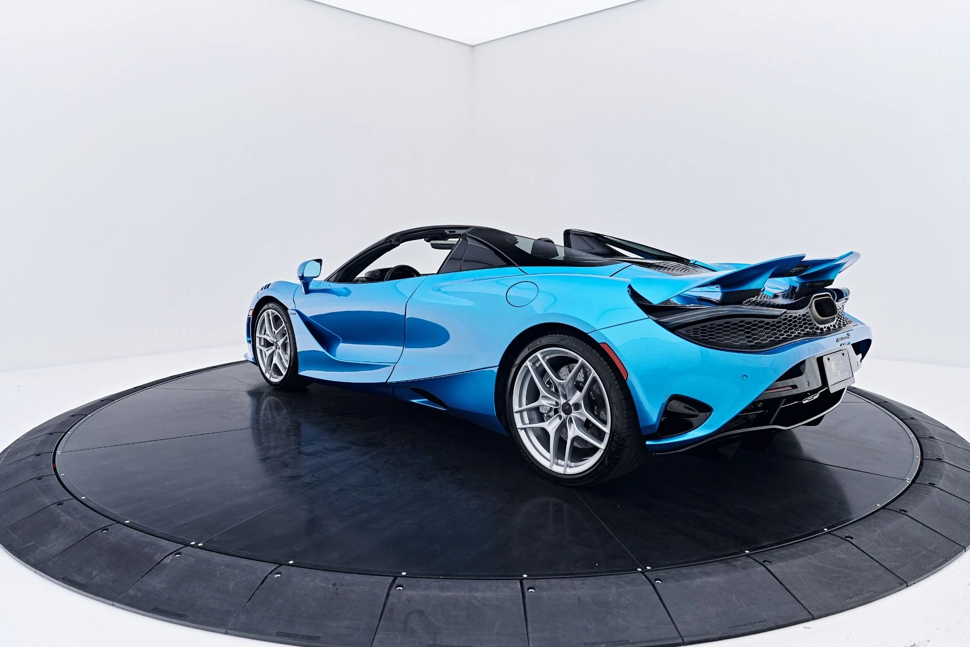 mph013_107042768_Used_2025_Mc_Laren_750_S_1787619652_174aa08a77