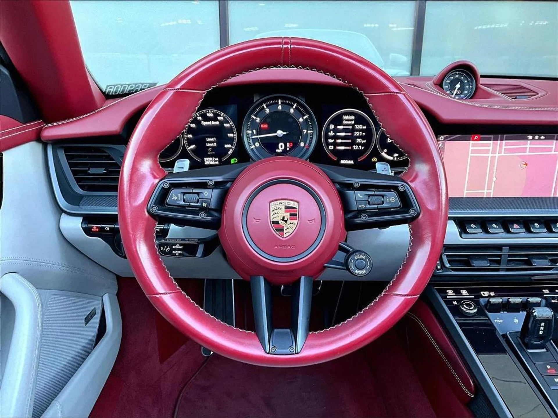 mph013_107121529_g_T_Iq_B_Zn_H_4e3c_Cbk_Ga23ntx_Legc_81700f0851