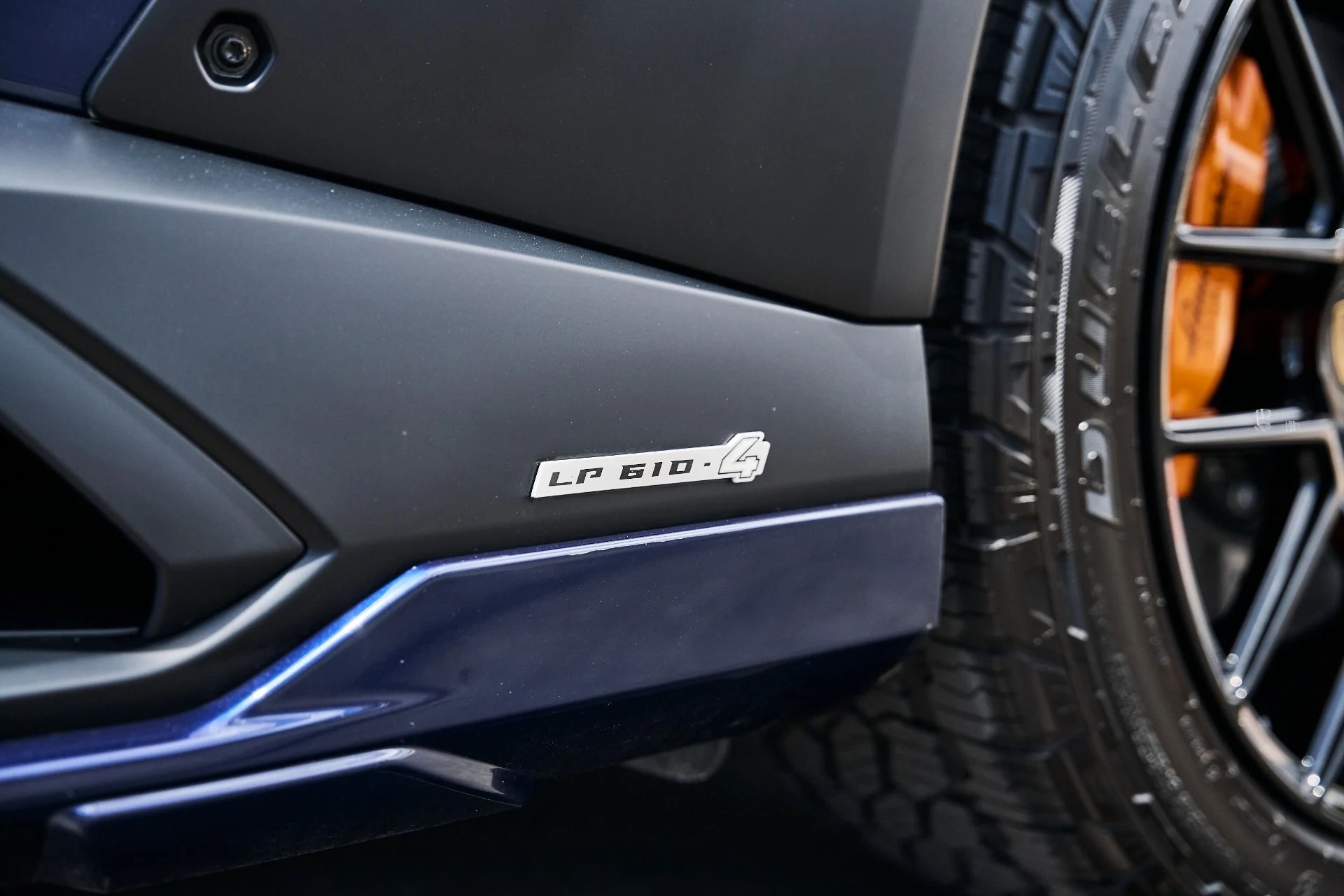 mph013_1075703267_Used_2023_Lamborghini_Huracan_Sterrato_Base_1780101716_c51b39c04d