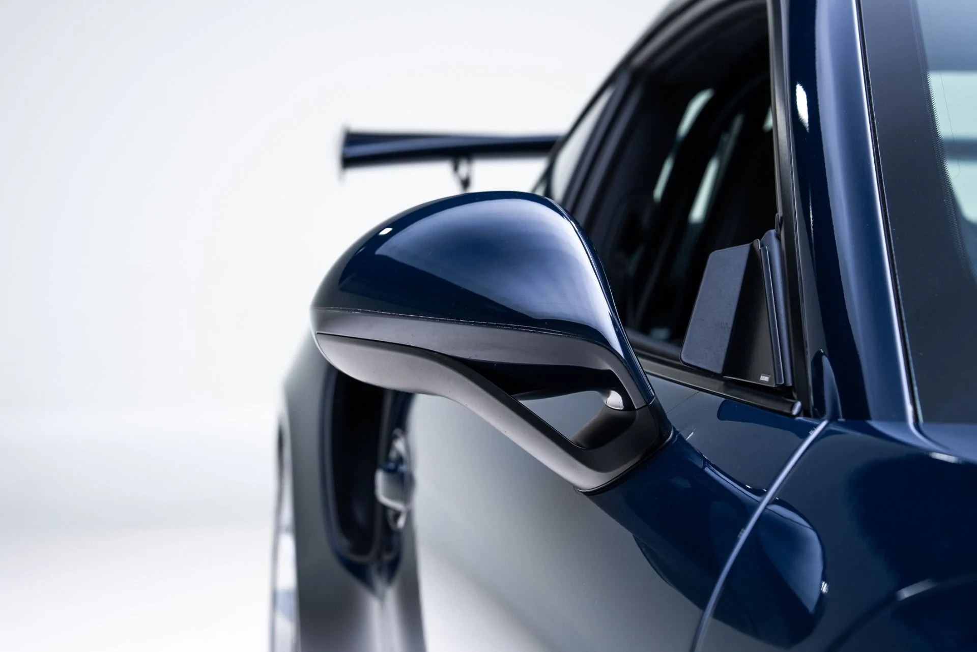 mph013_1080290332_Used_2016_Porsche_911_GT_3_RS_1774462832_f50468d8a8