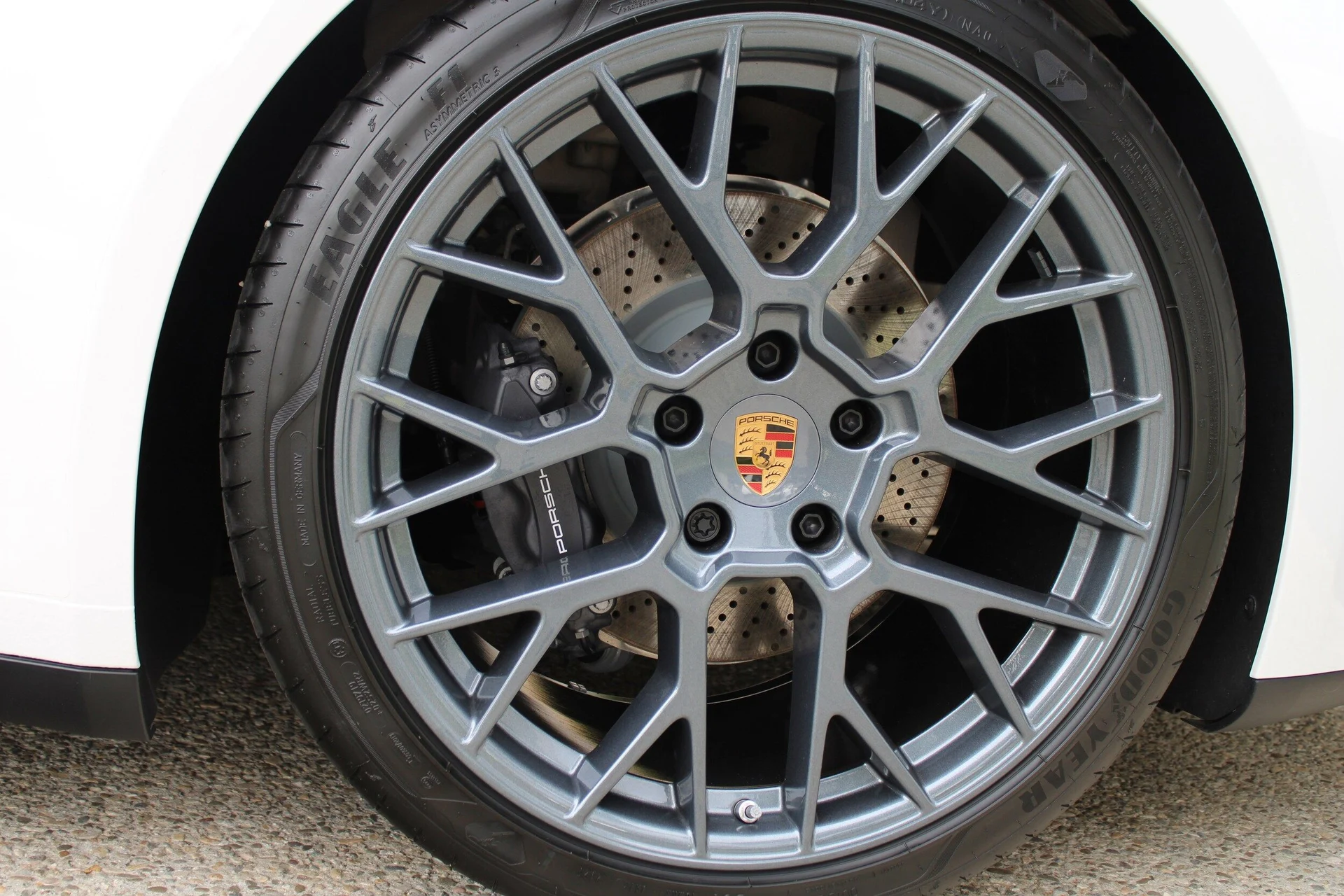 mph013_1088102986_4e75c6970d52aa1cf6f5141b27f2fb2bx_5dc5c9ec66