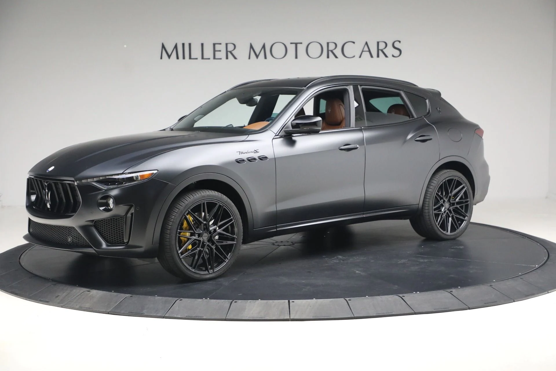 mph013_1090777771_Used_2022_Maserati_Levante_Modena_S_1767210412_38d6044095