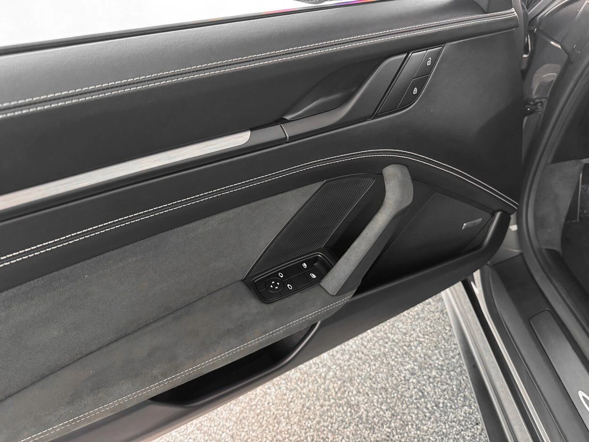 mph013_1094200476_851f73fc89b3c4379de0157a98d09501_4974e88321