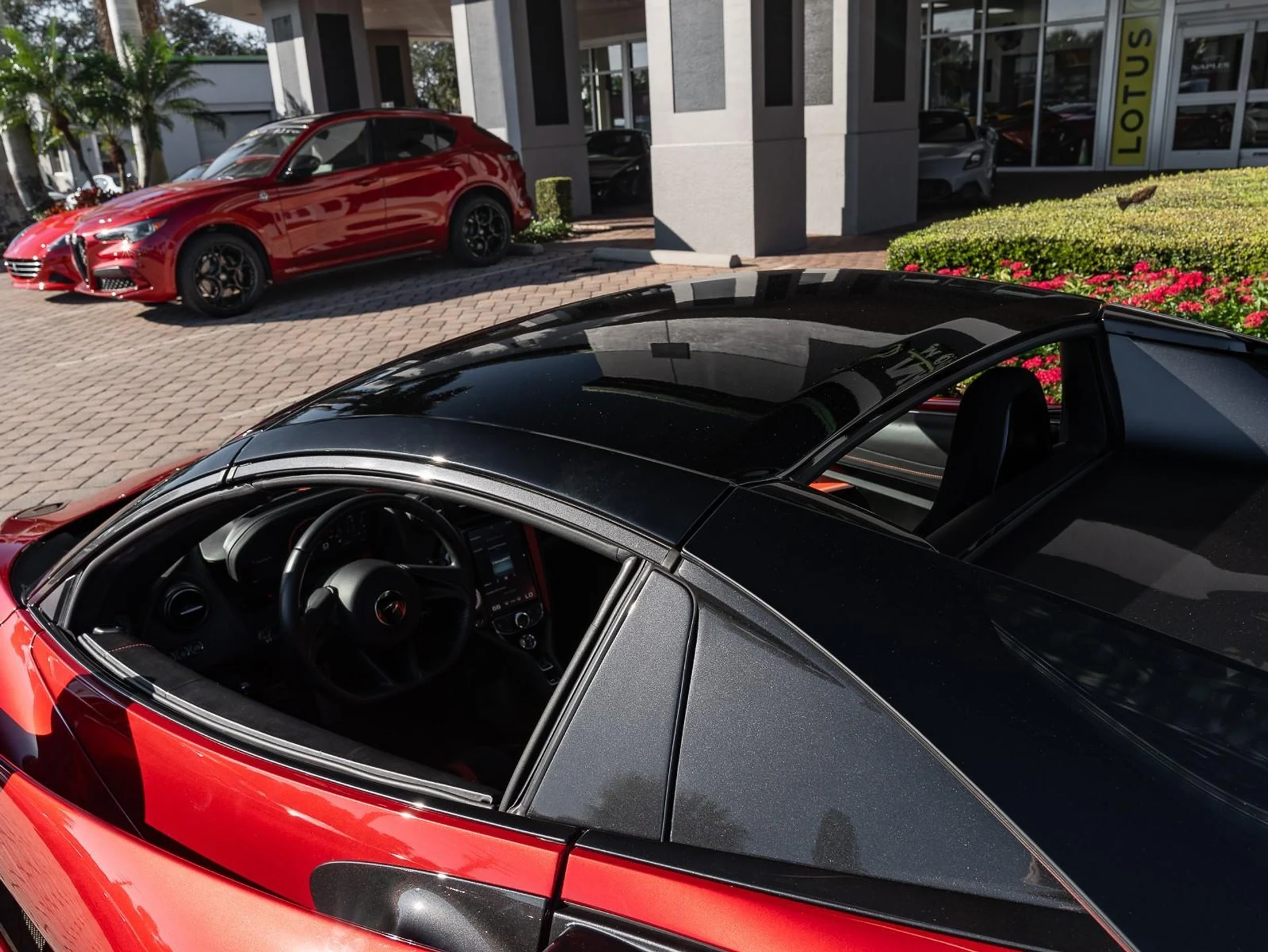 mph013_1096771529_Used_2020_Mc_Laren_720_S_1766077568_ab11ffd3bc