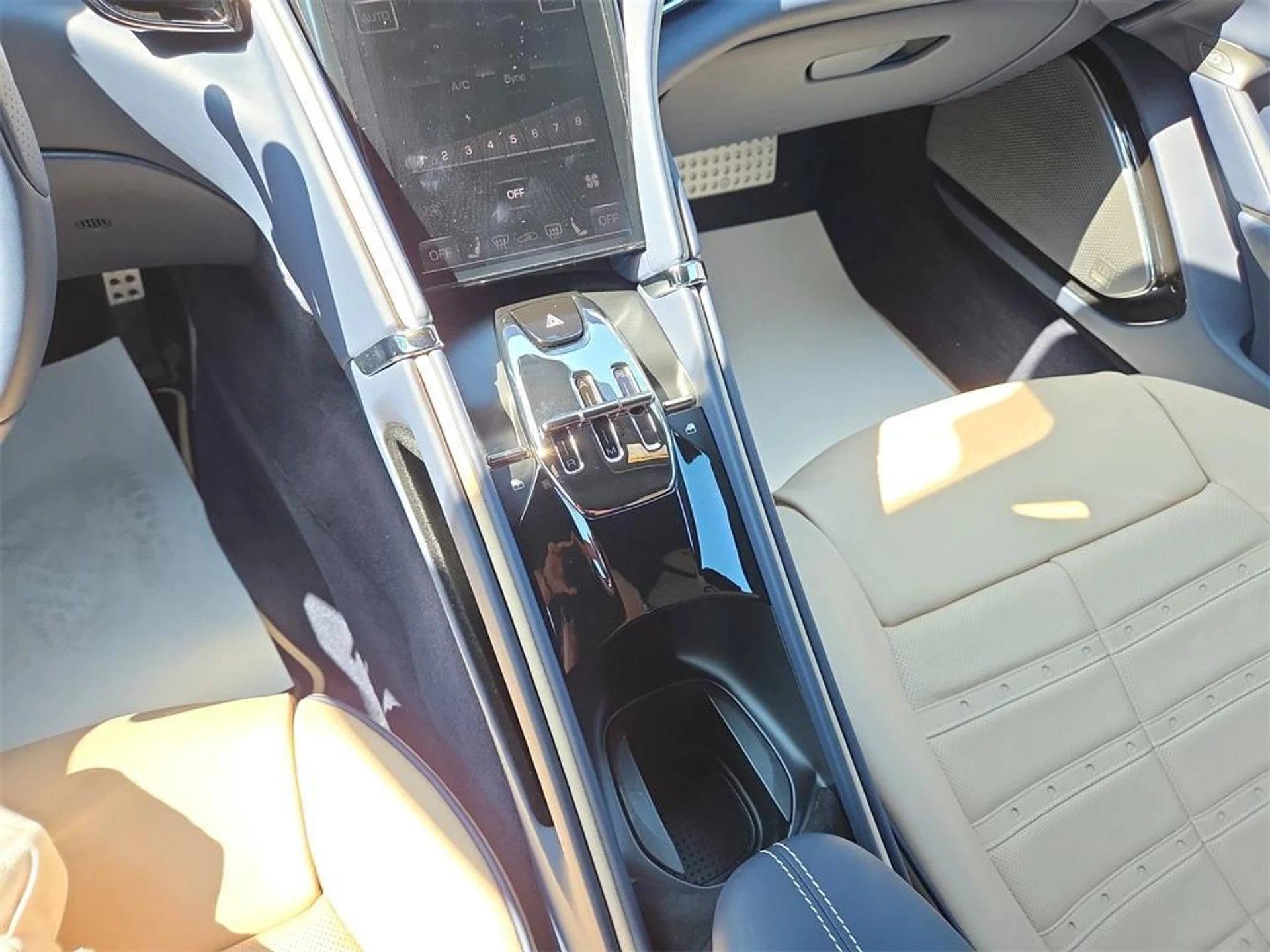 mph013_1104932366_bvs_Fbp_Pm_PL_4lp_K_Te_AP_Gw_VGQ_3_O8_026bfd6ff9