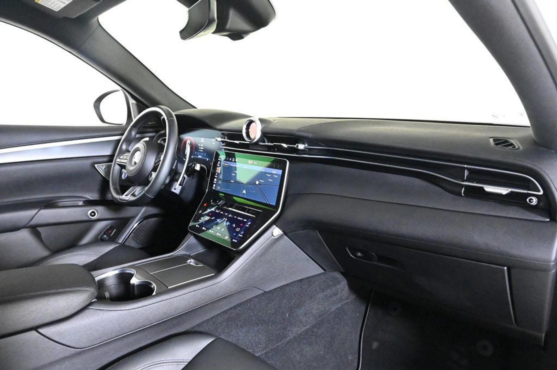 mph013_1104976036_used_2024_maserati_grecale_gt_11350_22936012_13_1024_e8bf063835