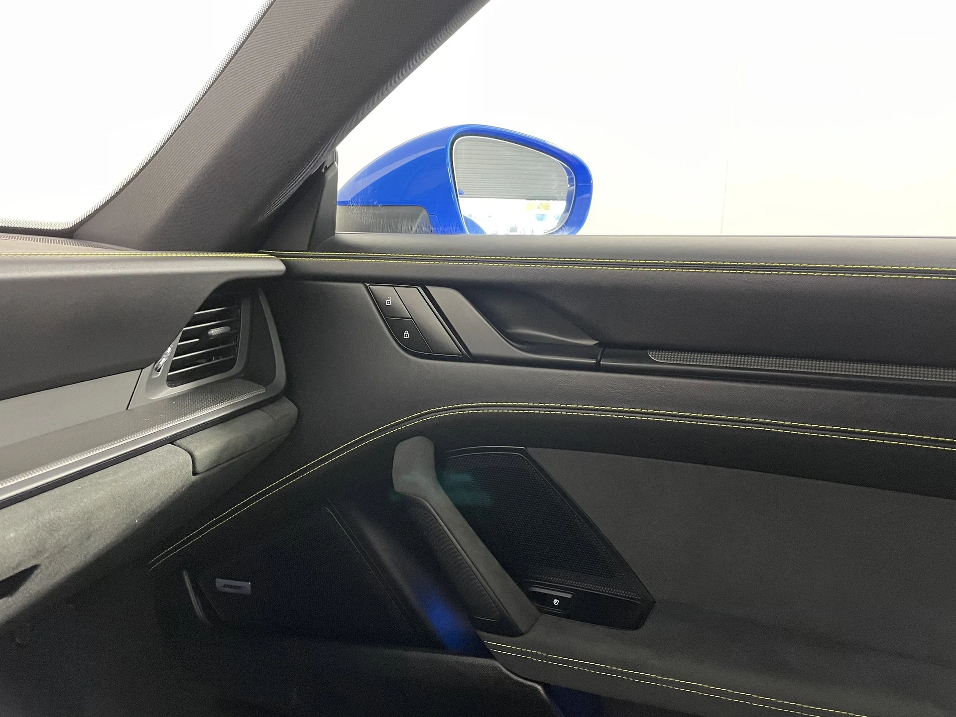 mph013_1108018043_9a5999291f8d30be6ab952e8210c1d2dx_5b2bfcbb2d