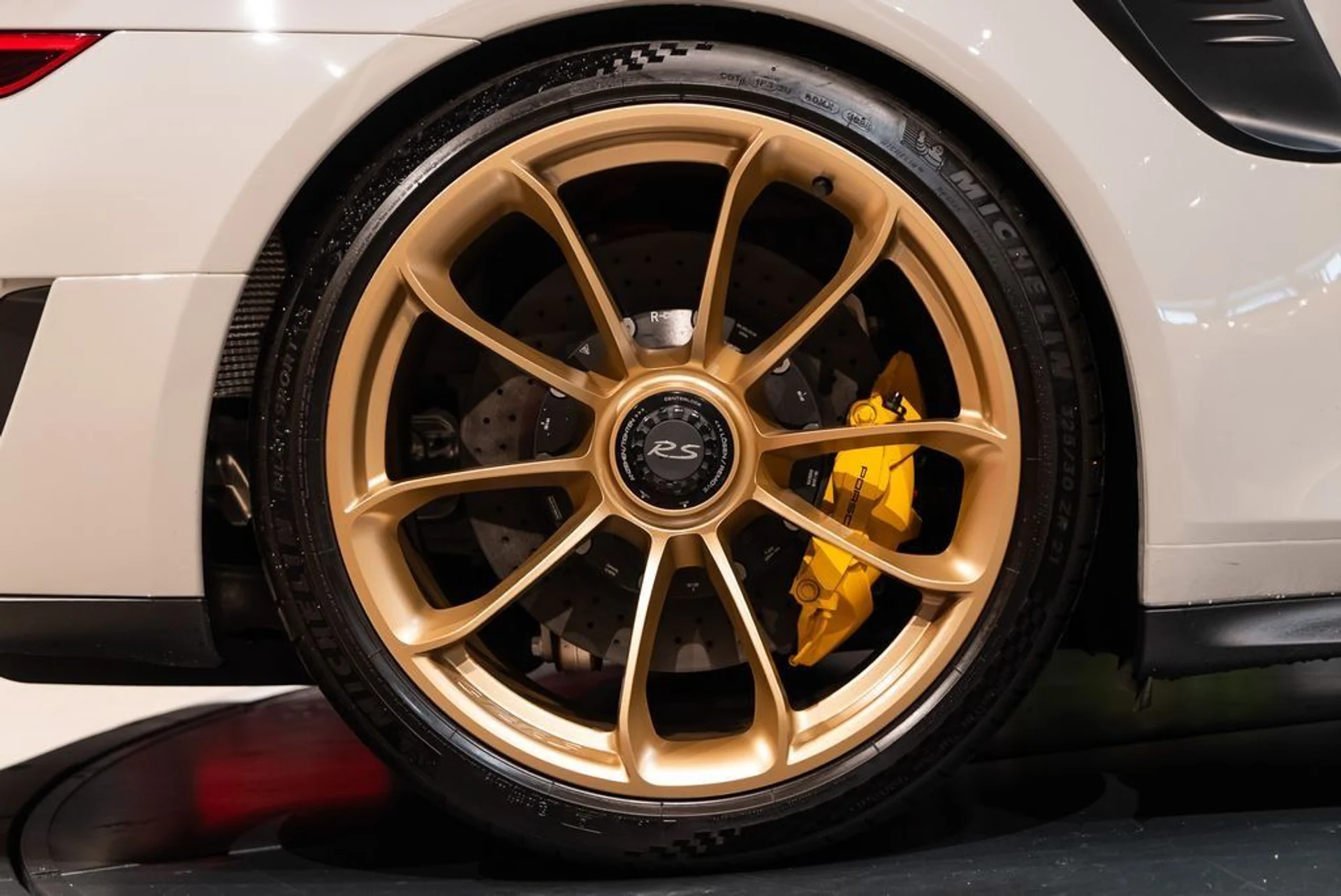 mph013_1108694586_6a586c26eb69ef90a714f59cf528fb9d_528f42dbe1