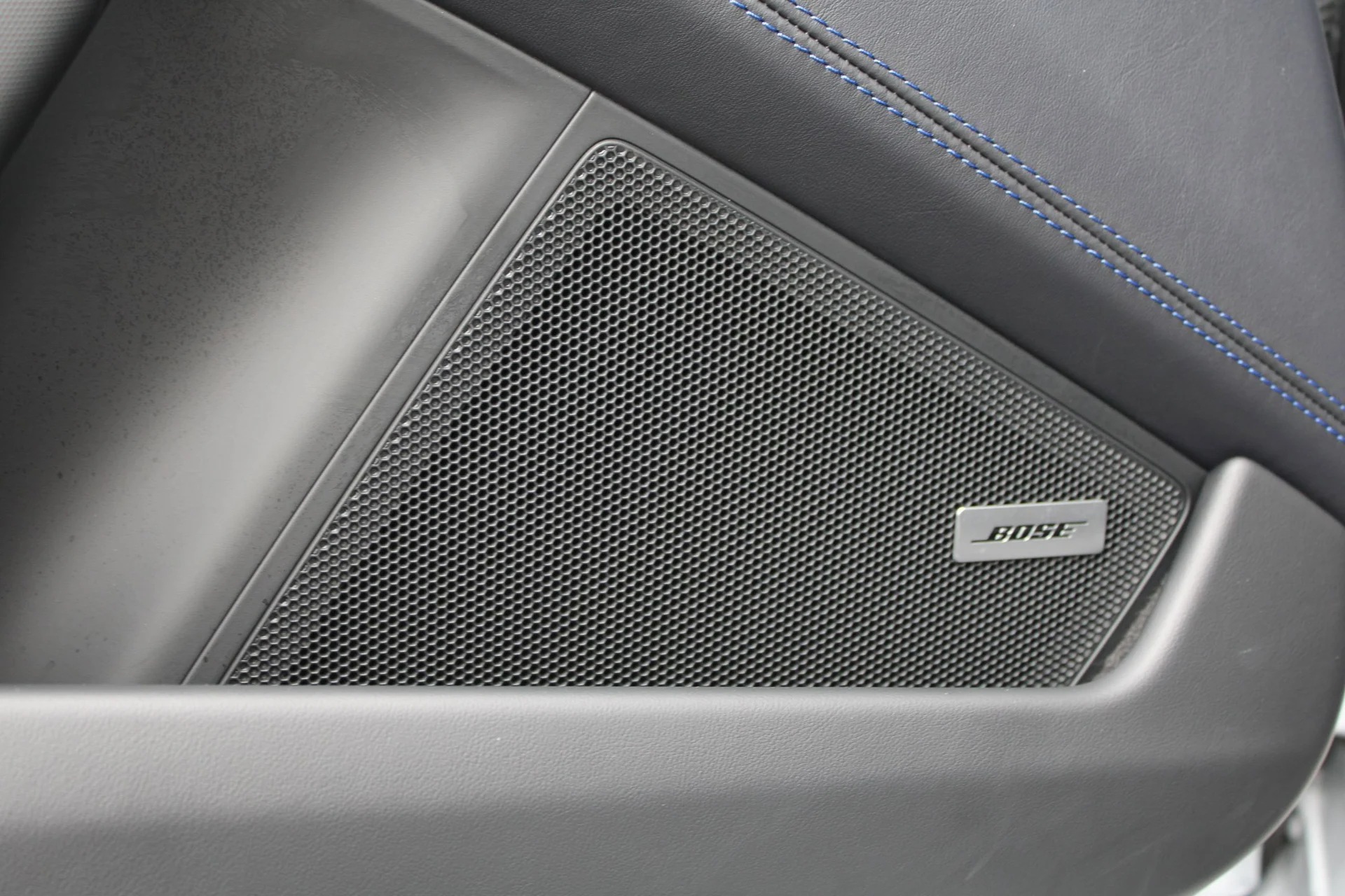 mph013_1121356479_574547c9caba45cc056a9e0c17f8d25a_5b0a27cb6b