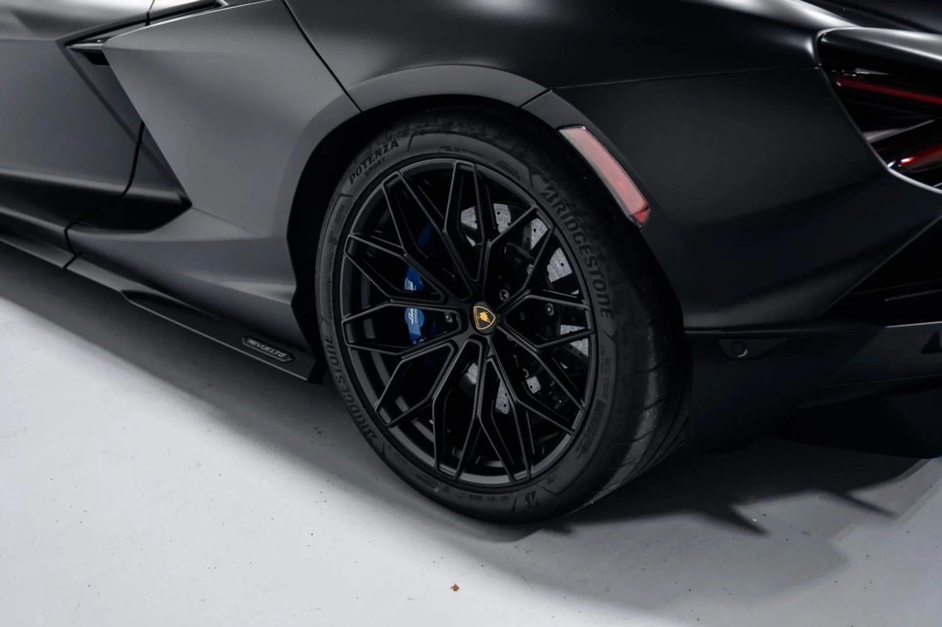 mph013_1133588649_c1b8205ad56d89e9a43723080e29ad97_6dfe536659