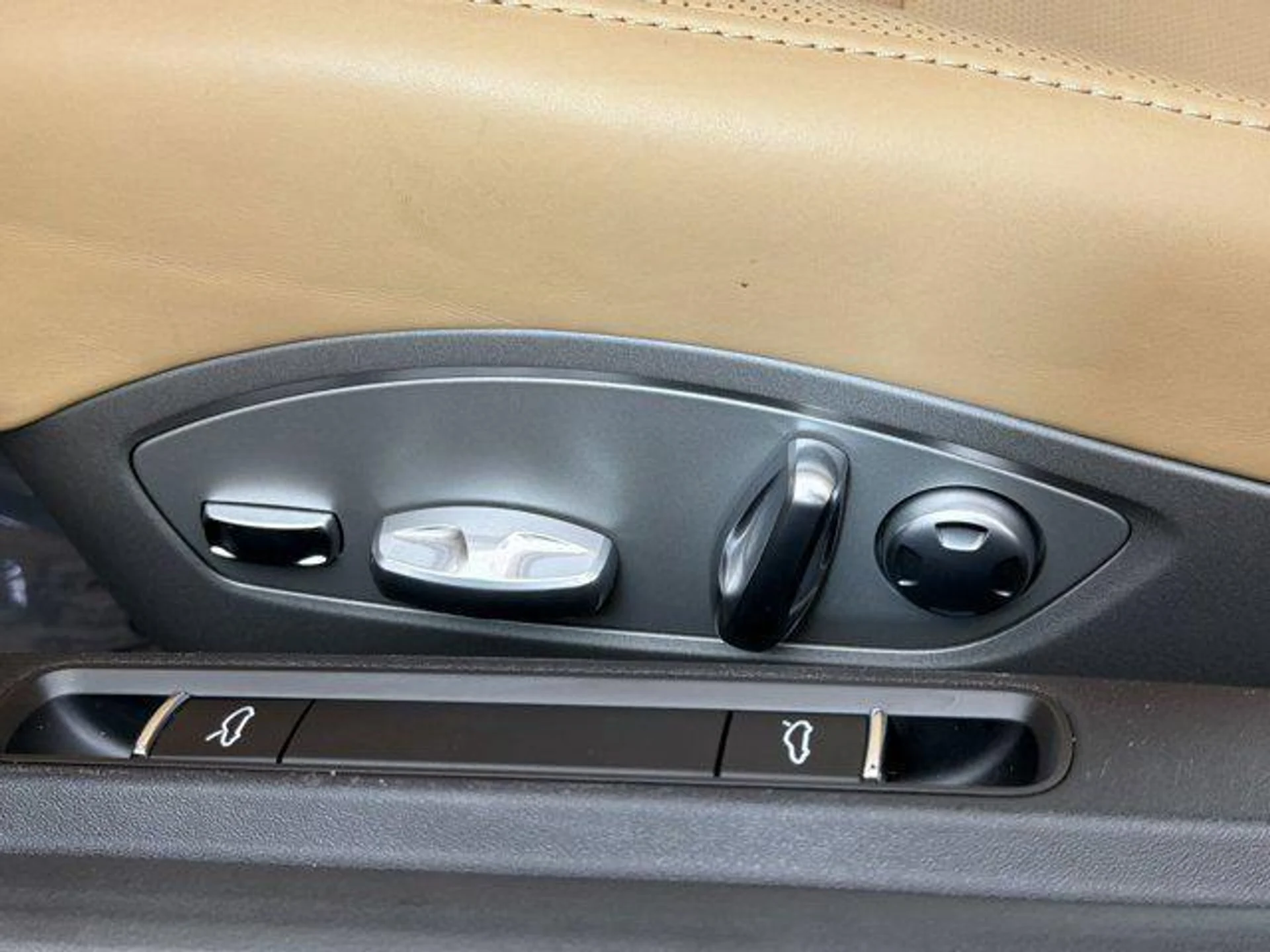 mph013_1137518493_3_N_Fh_Ce_VV_2_C_Ufl_D6_Wv_Ef7c4h_ZCIU_60903b3fe0