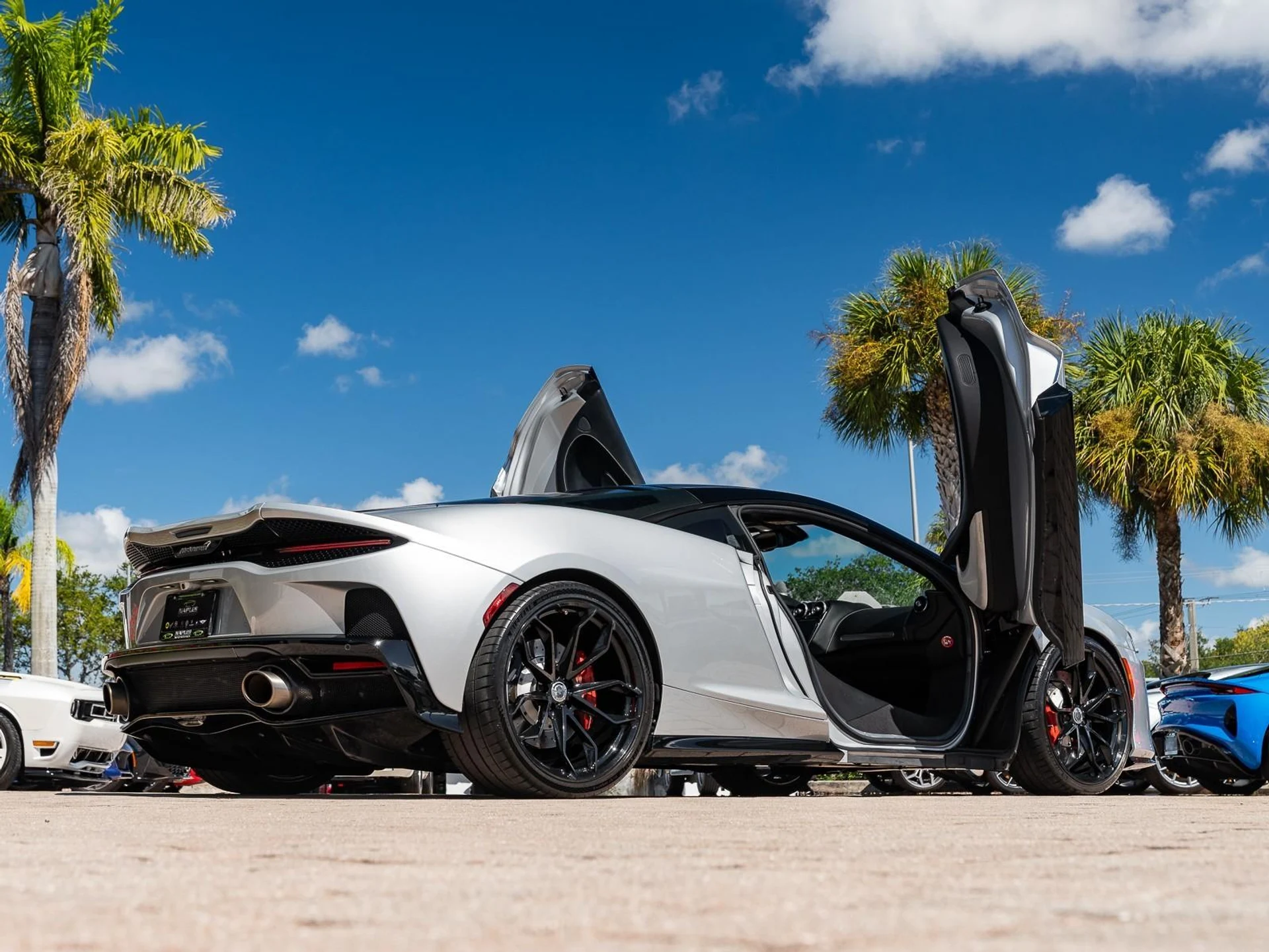mph013_1138589342_Used_2021_Mc_Laren_GT_1761253591_de7130085b