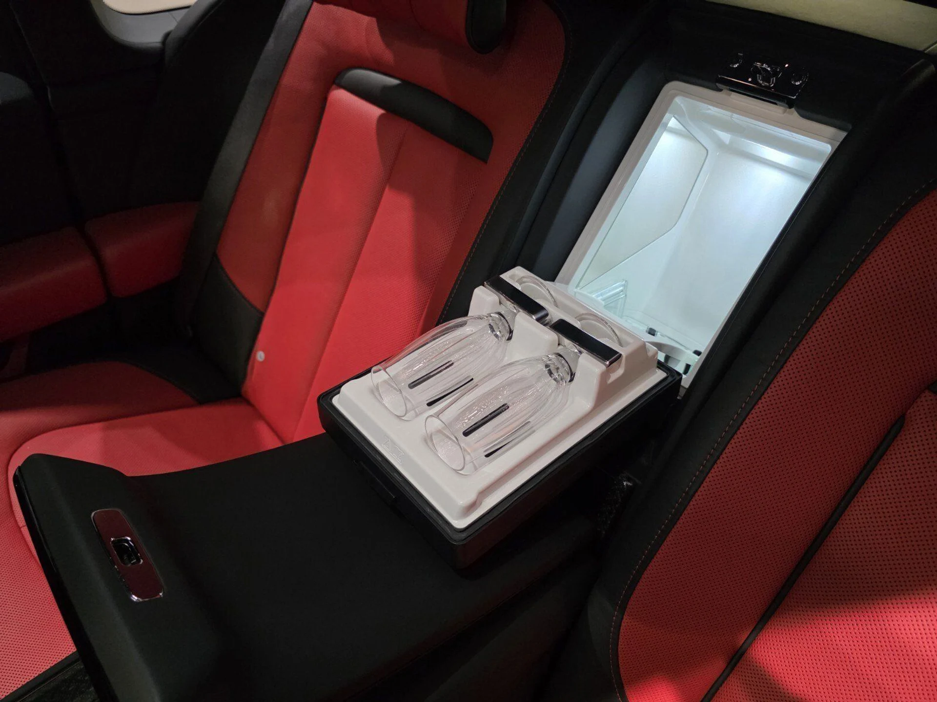 mph013_114113359_cfabe4a87efe381ca73fa0e258557ac1_7889253719