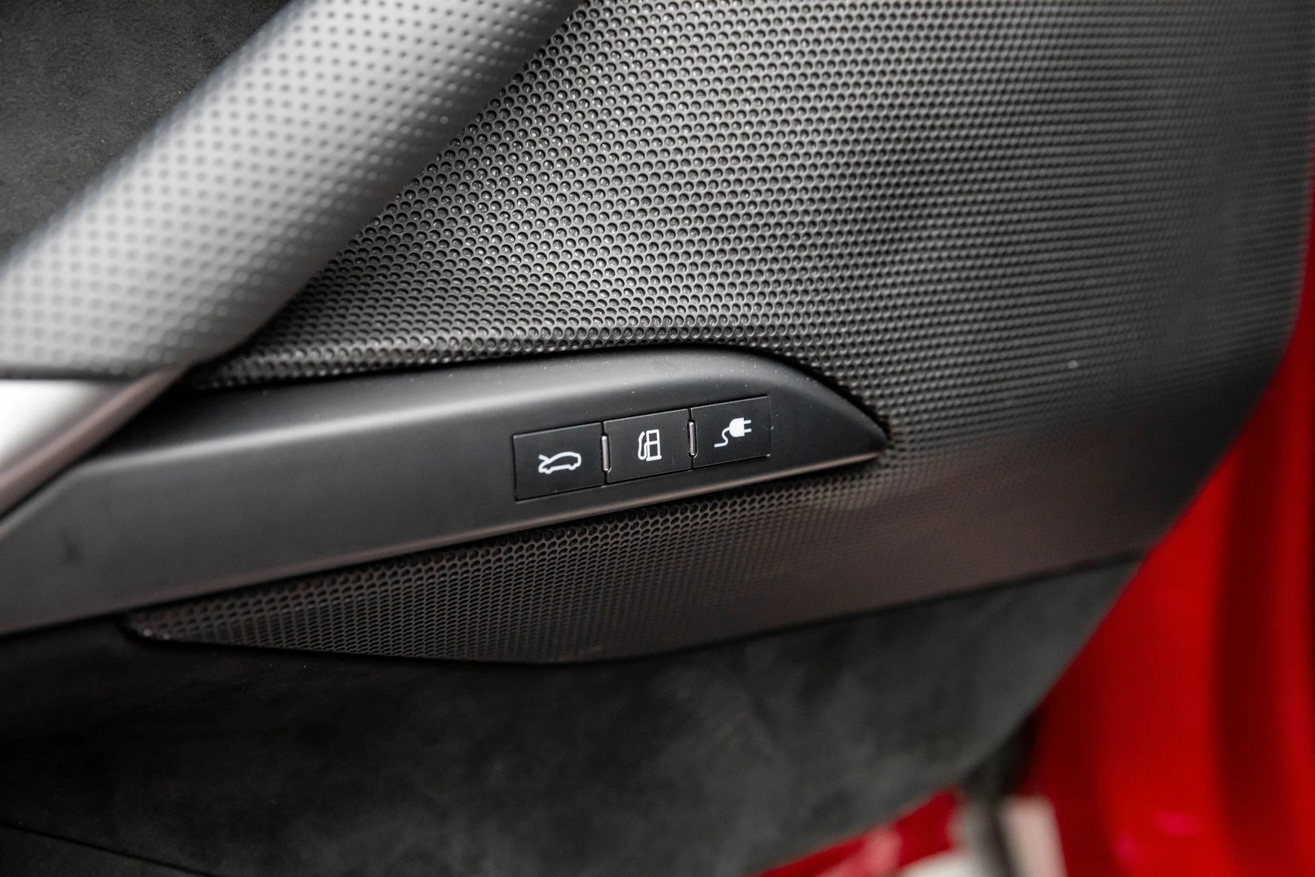 mph013_1143249120_4be105e07c5f468798be159f1acc3032_2e04d53d84