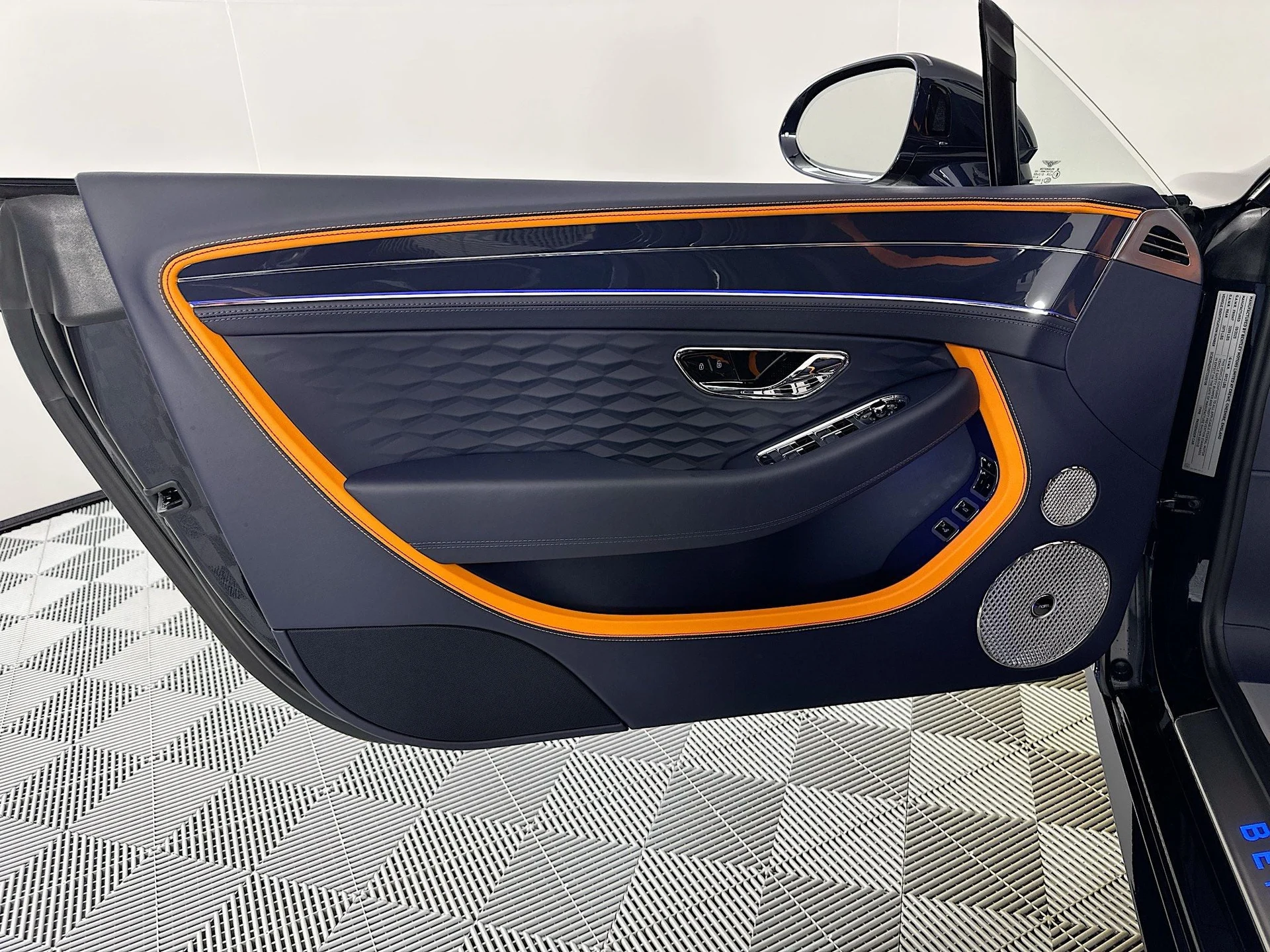 mph013_1148032572_14_54f4c3df39