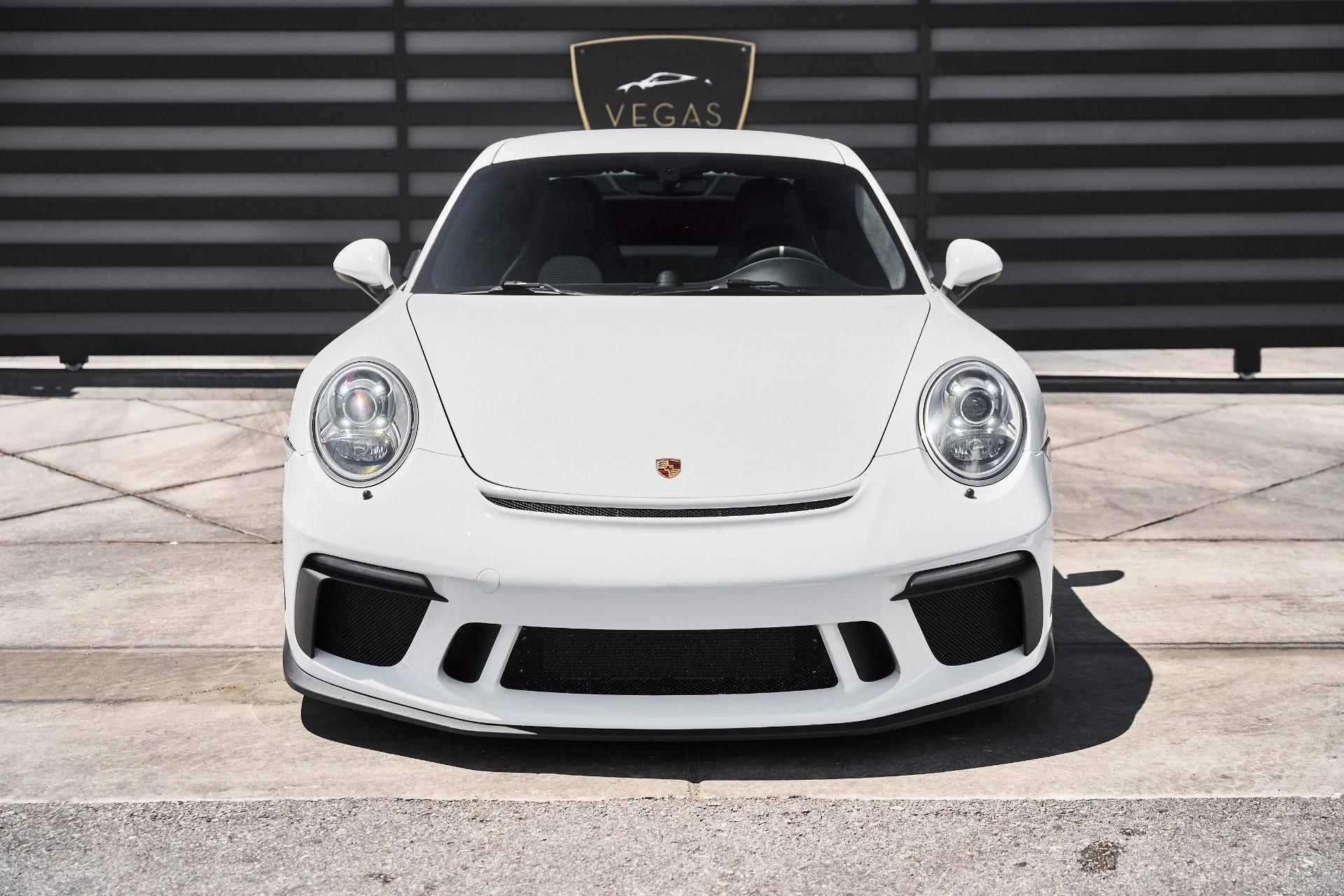 mph013_1153763379_Used_2018_Porsche_911_GT_3_1777749536_f5a73548da