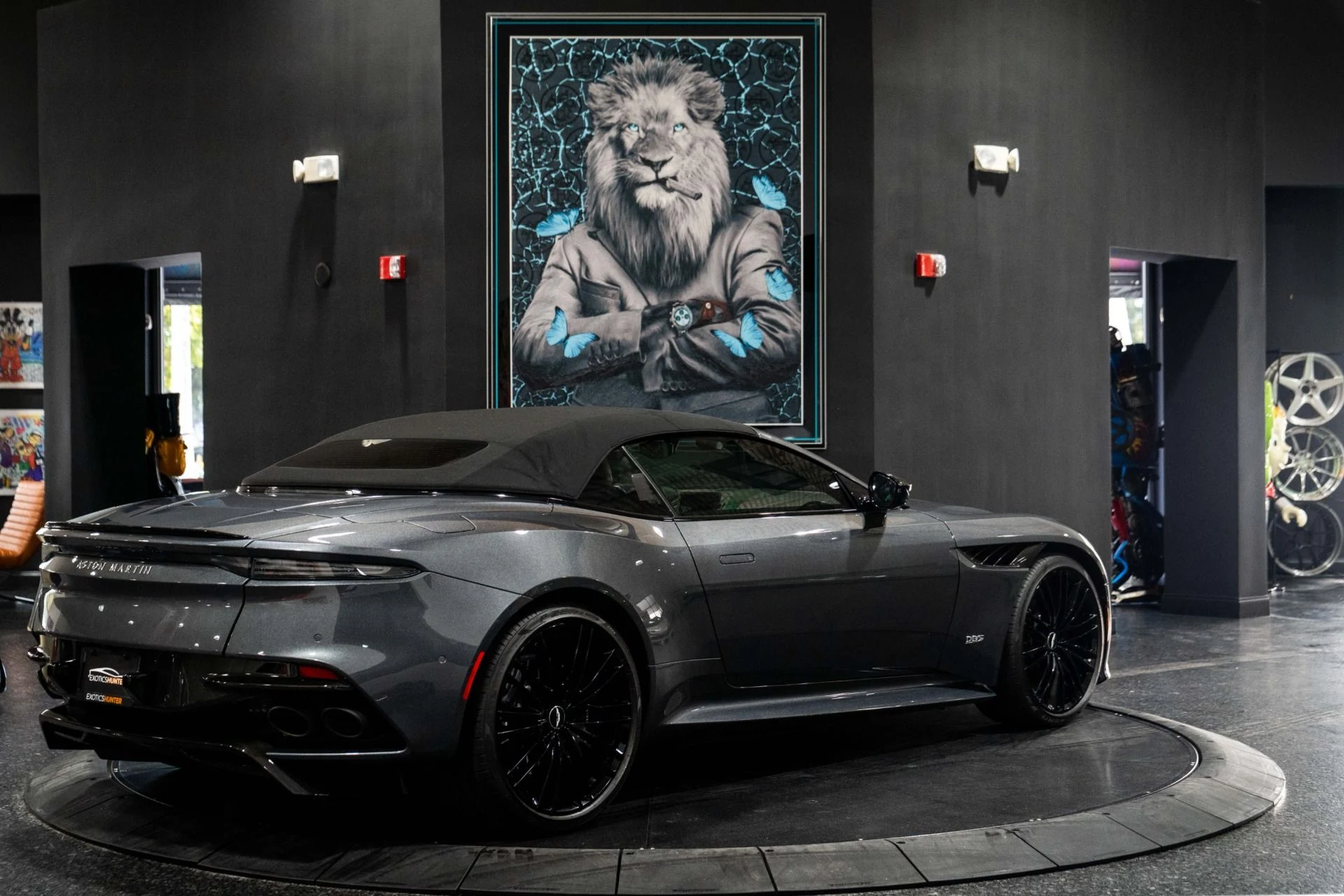 mph013_116573843_Used_2020_Aston_Martin_DBS_Superleggera_1767994739_6b76c585ee