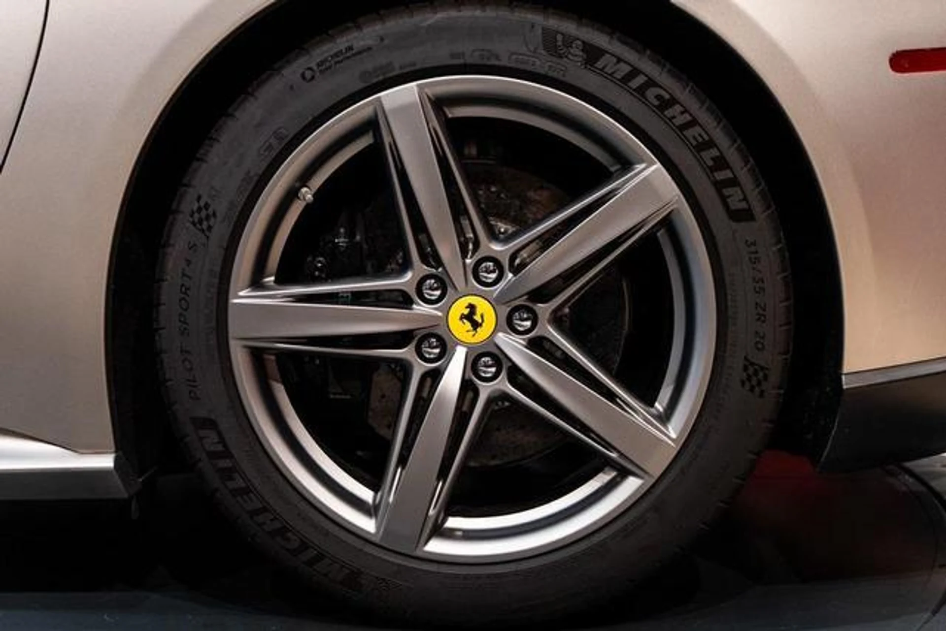 mph013_1171140864_KB_Lm_Og_6_Cj_Qx_Scfr_KK_Fv_Z6_Ht_V_Hc_ba6264ae0a