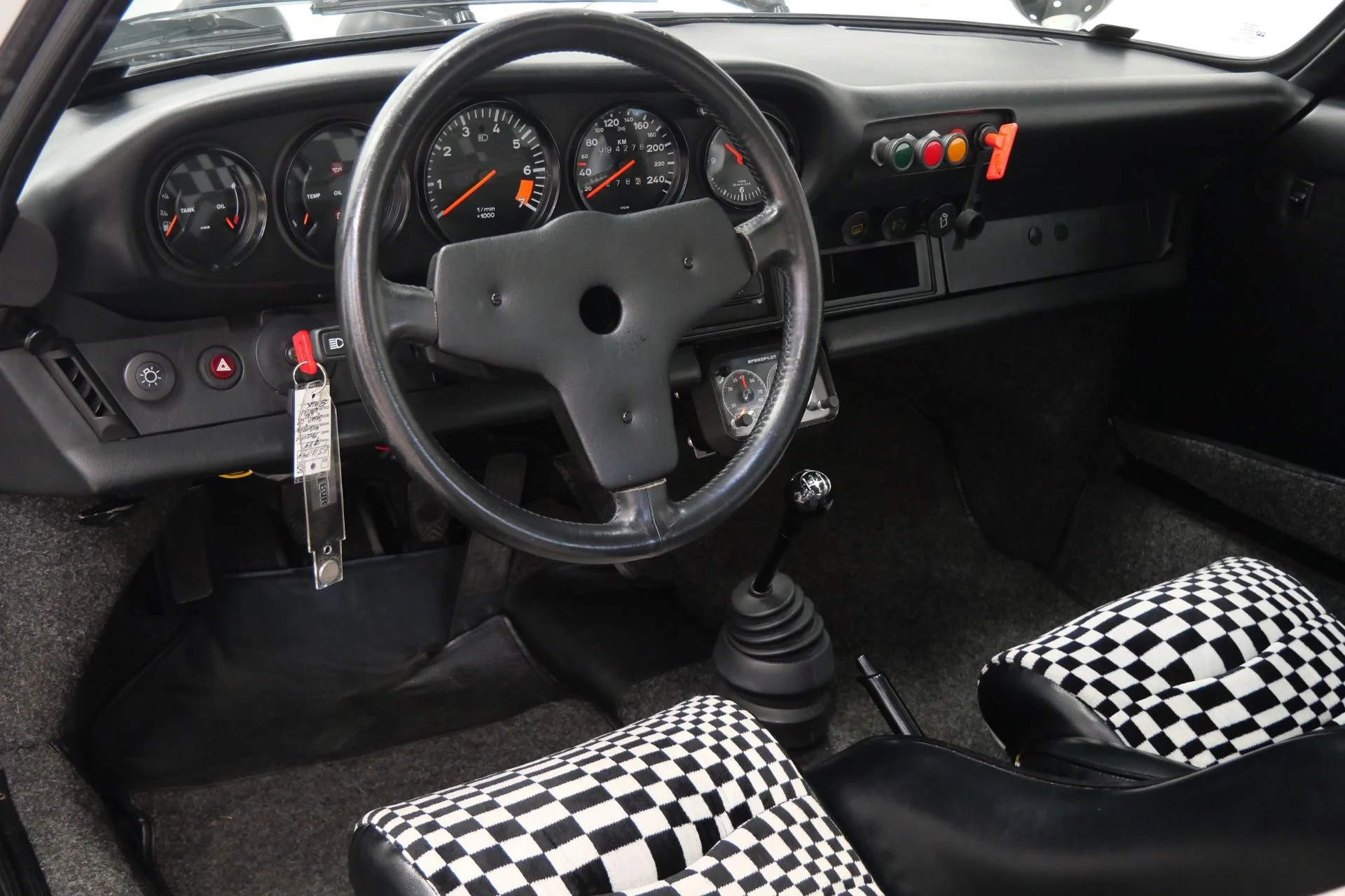 mph013_117349772_Used_1984_Porsche_911_Ro_W_Rallye_Build_Spectacular_Inside_and_Out_1783533920_5c74489134