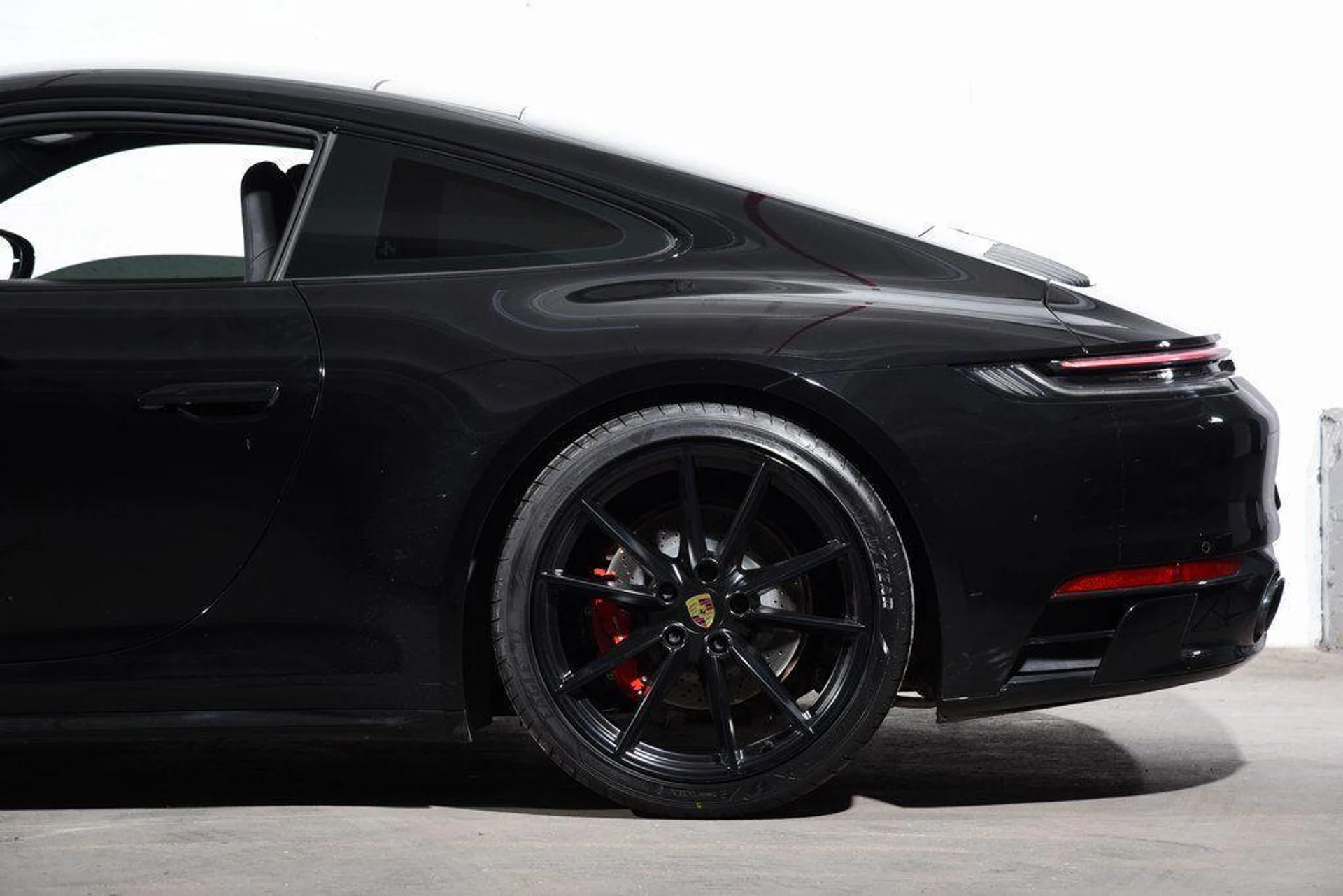 mph013_117583053_68wh_FJ_2gjka58_Drp_MAZB_Ip_Y6bcc_96b5ba17d0