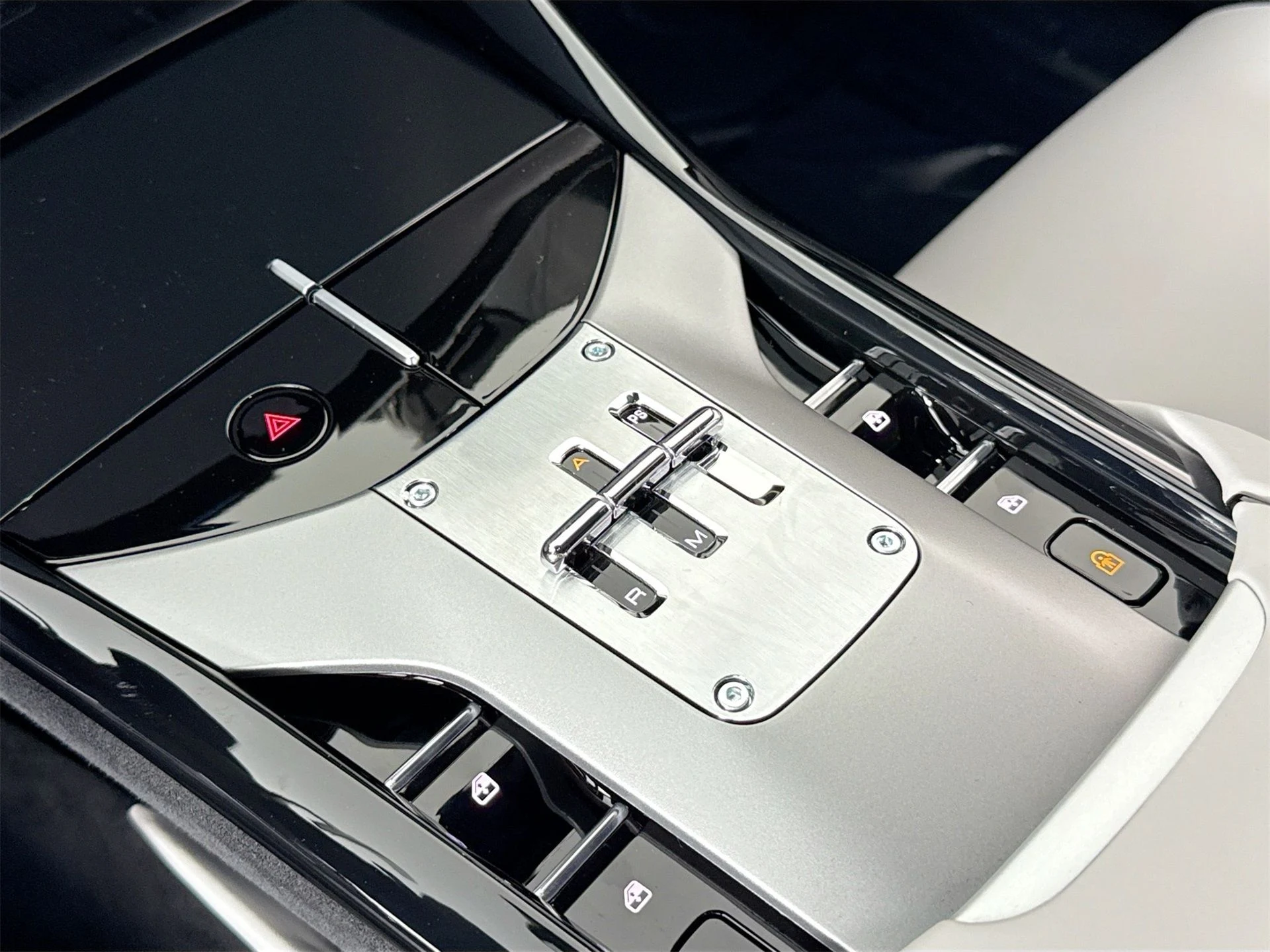 mph013_1177467496_38e30f211eb3debadb3ad8a451010df3_e9947c4a2a