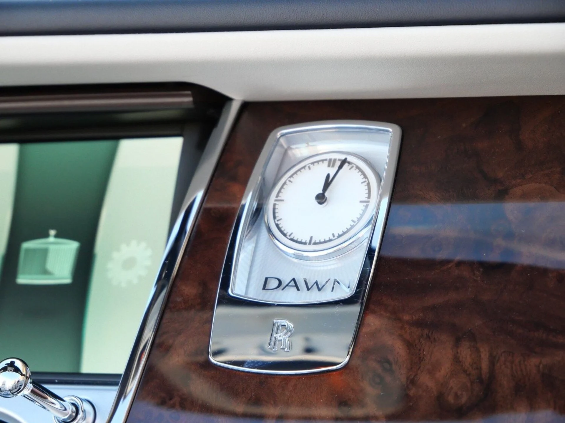 mph013_1178945686_624740f853472862845f58a82c1008cfx_21d81a9e09