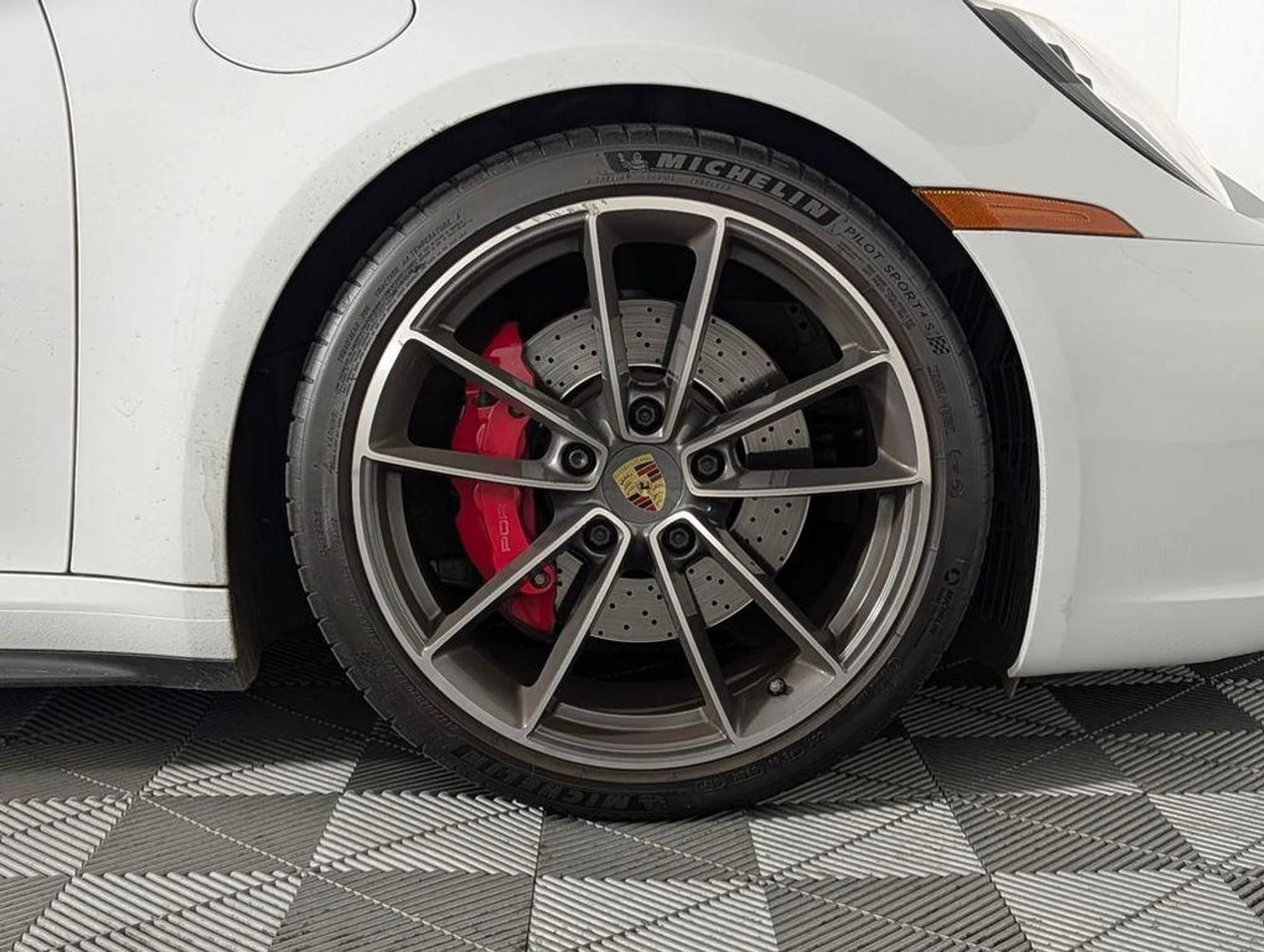 mph013_1185268609_Xh8_Nha2_X_T_2mp_N_Unc_Cl_Bi3j6vw_e3ada44739