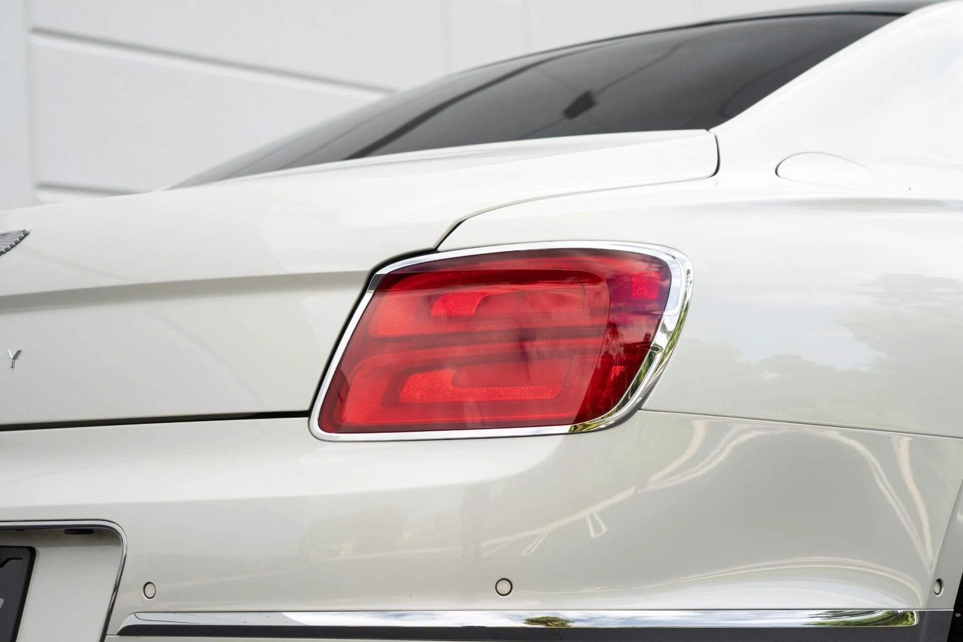 mph013_1185382406_Used_2021_Bentley_Flying_Spur_W12_1764866483_fd296047e8