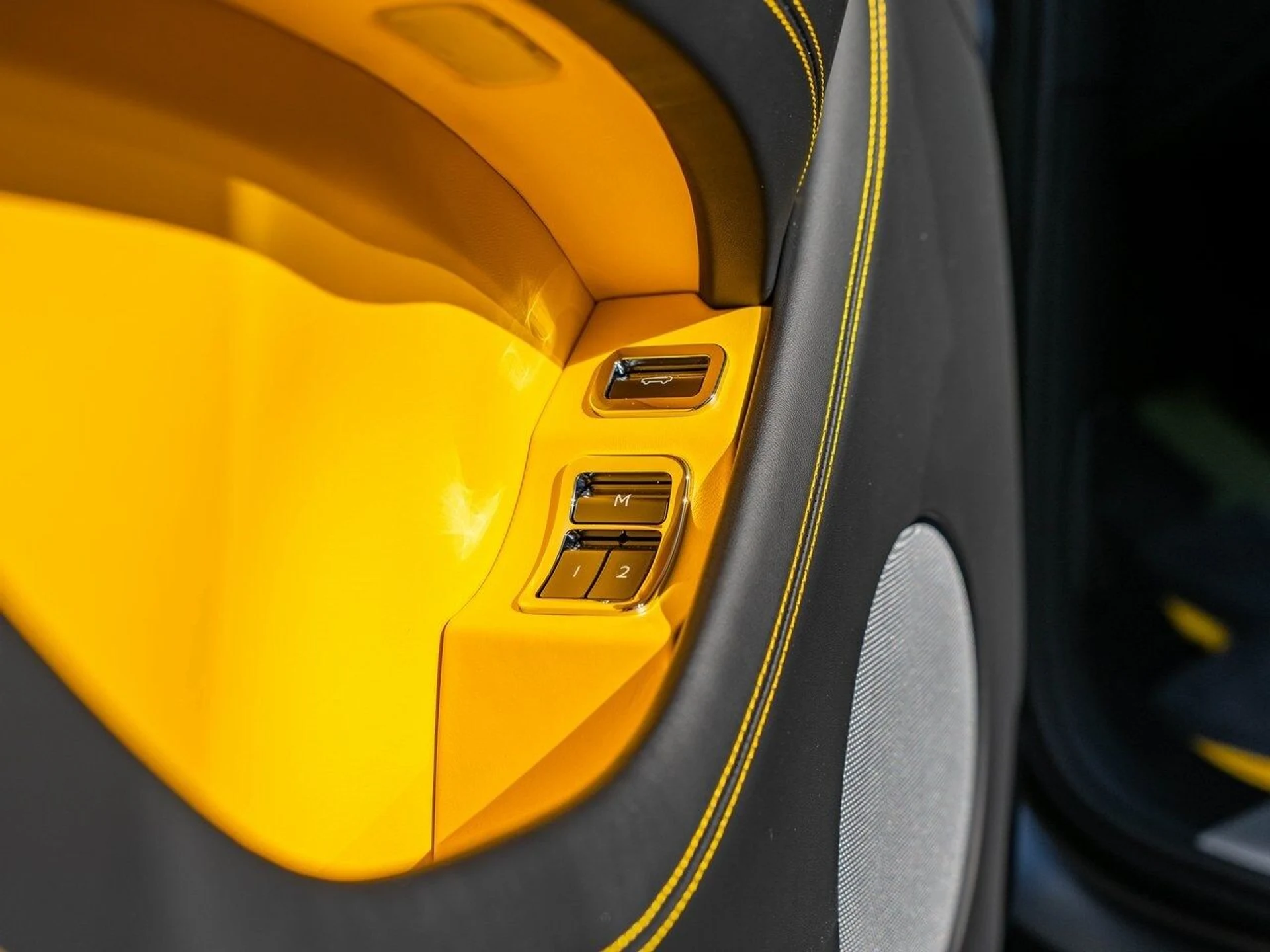 mph013_1190415931_b8df9aa24b389b107f19384bcfc01f78x_a88e186662