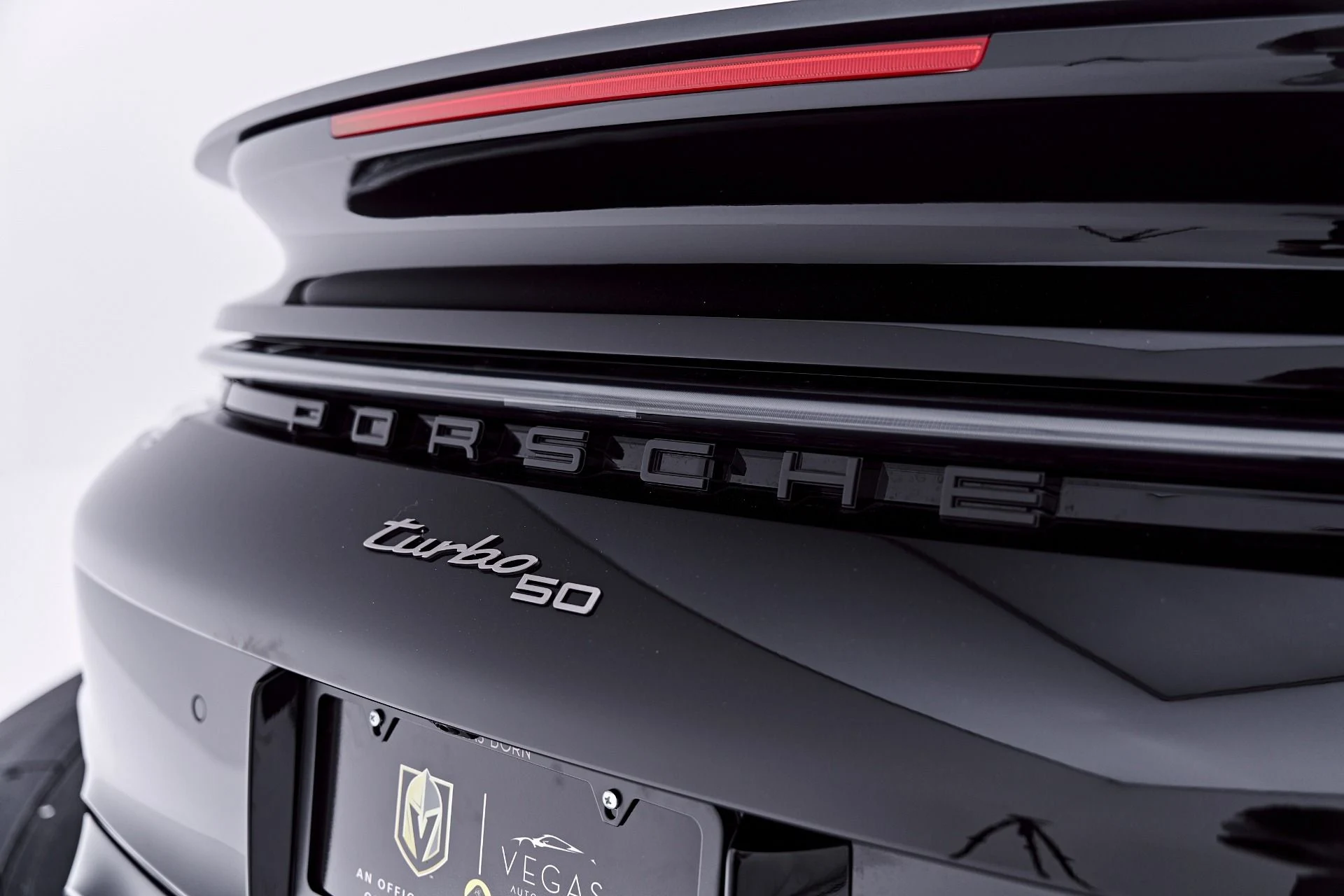 mph013_1195077652_Used_2025_Porsche_911_Turbo_1782870218_f66de74a62