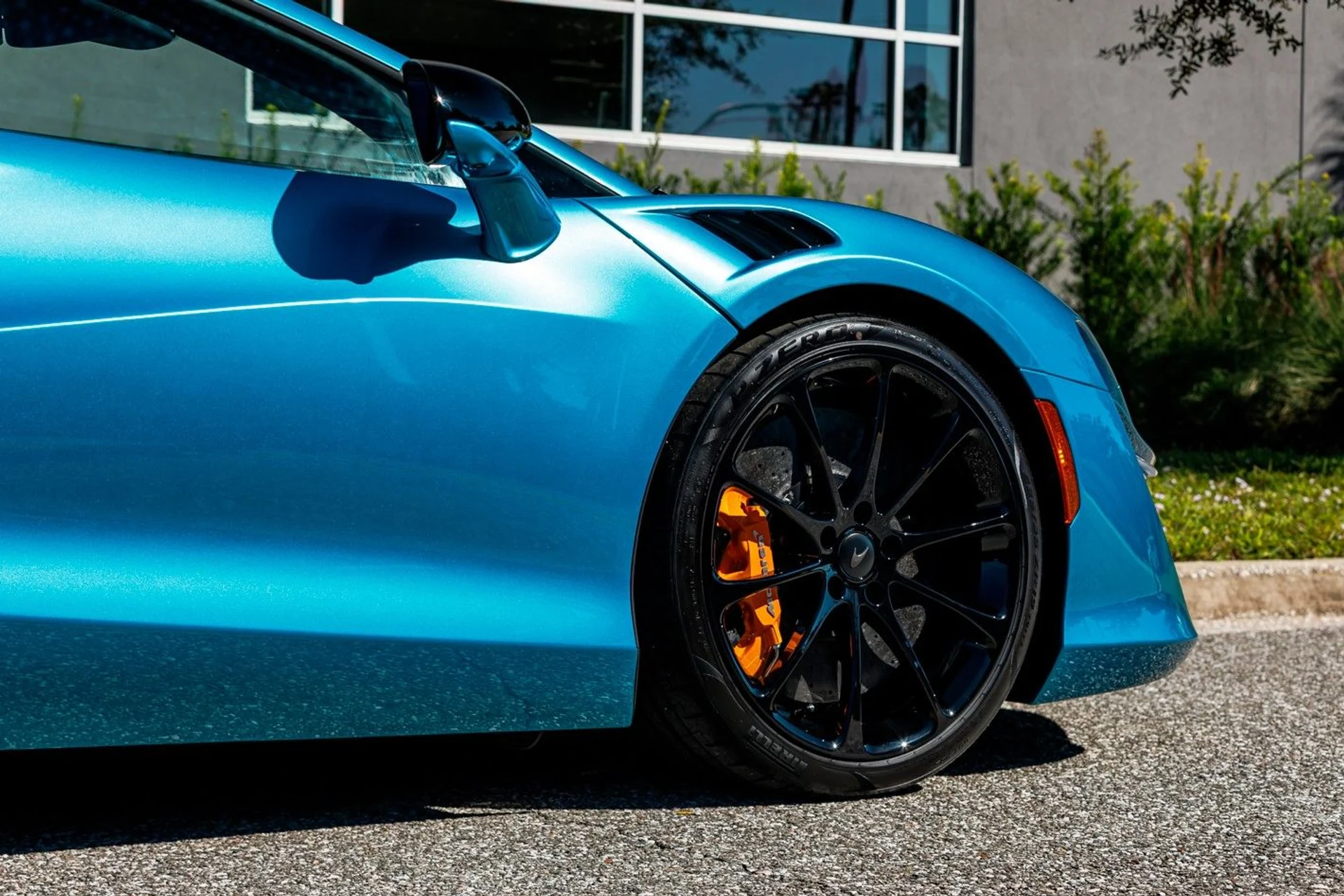 mph013_1196856122_602_p14_l_621b0afaf0