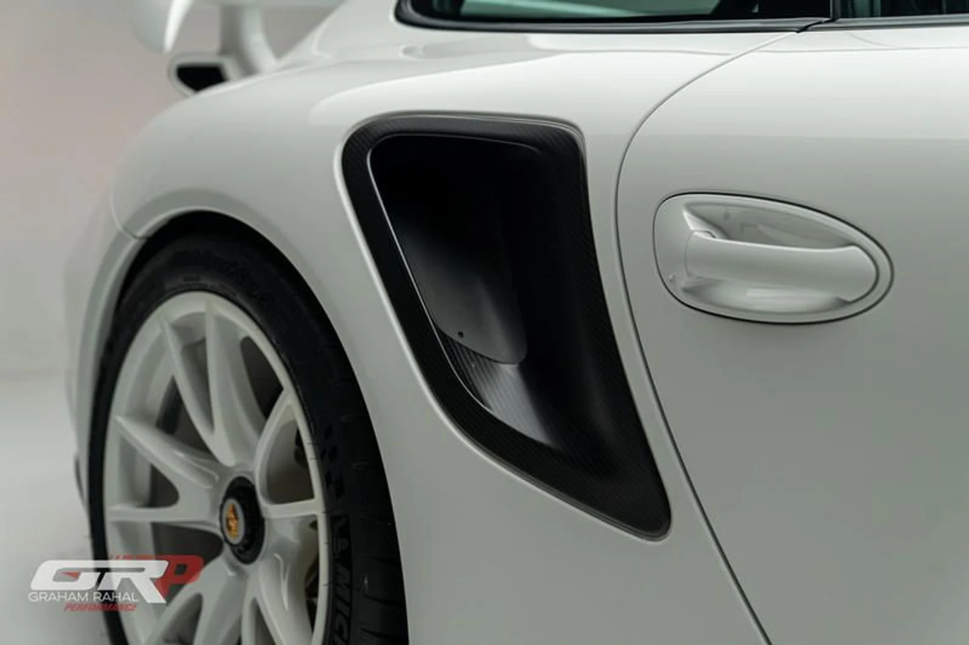 mph013_1197352566_76_F0_F034_8800_4_DD_3_92_D5_CAD_6_DE_0796_EE_4397d25c25