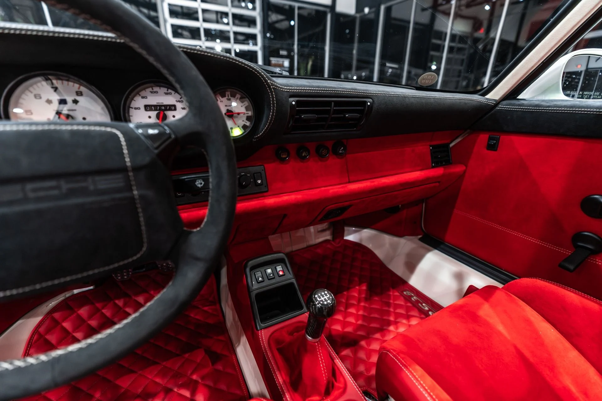 mph013_1199144221_12739_p14_l_fef5a67083