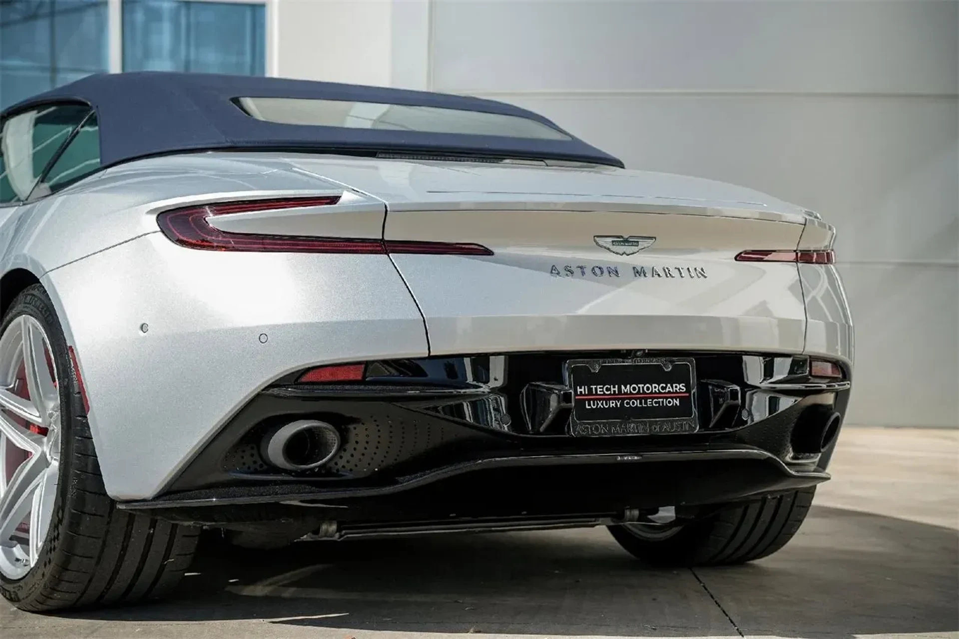 mph013_1200132807_cd30f4e64eb74024bd9f7d12ba0361ae_266942647e