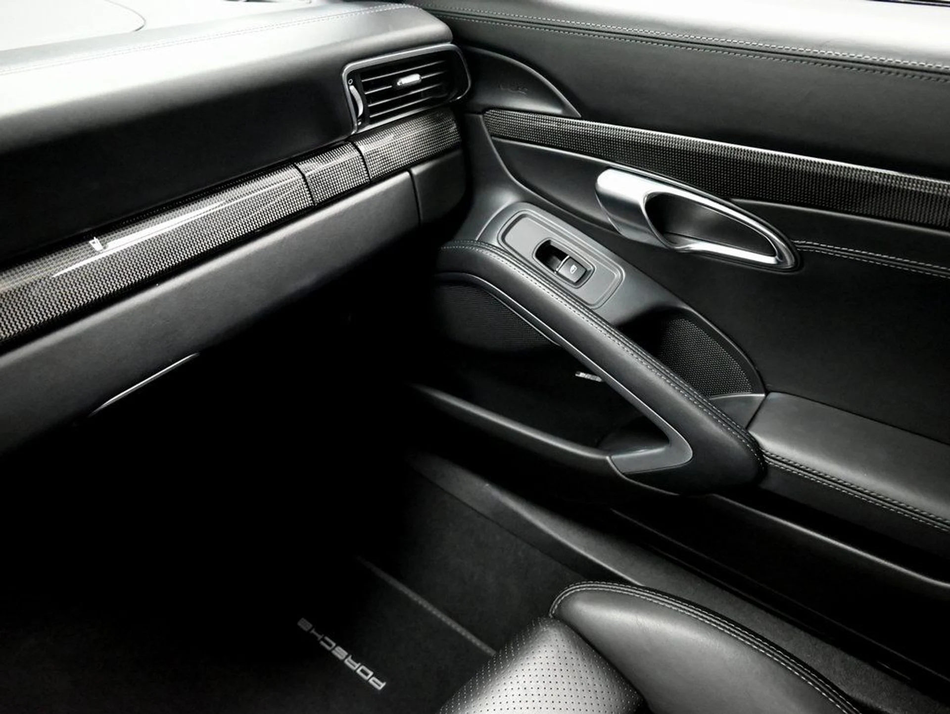 mph013_1202953507_4d8336b0d05fd9713529c3af045f82c8_360ee50cda