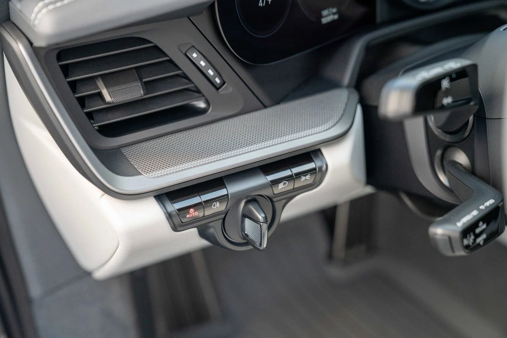 mph013_1207243277_14_e470de6238