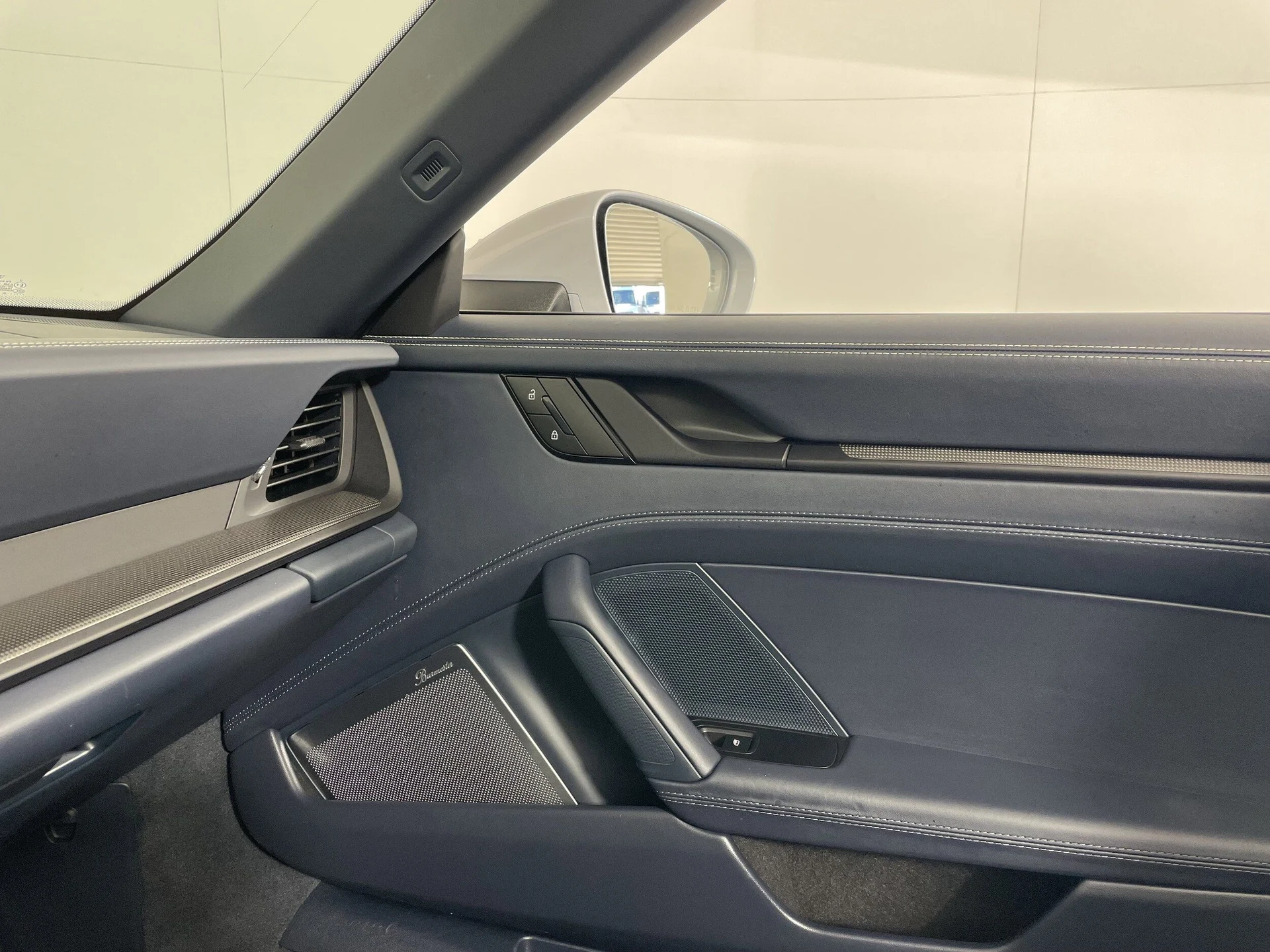 mph013_1209201349_7988eea10f5fddd36124e99f73c057f4x_73e6ddbb21