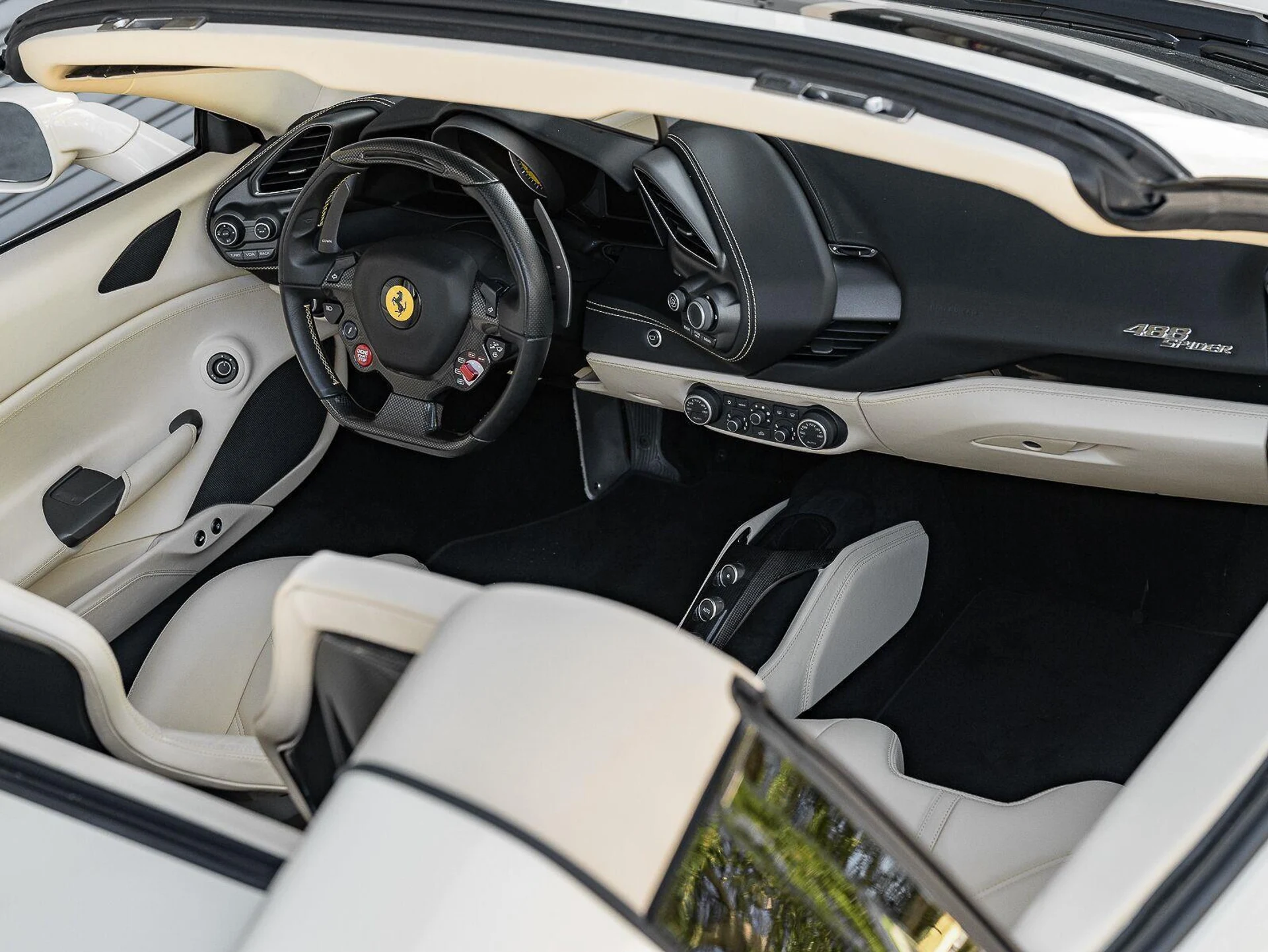 mph013_1210121813_Used_2016_ferrari_488_Spider_2dr_Conv_1785783811_eb6b3fb05b
