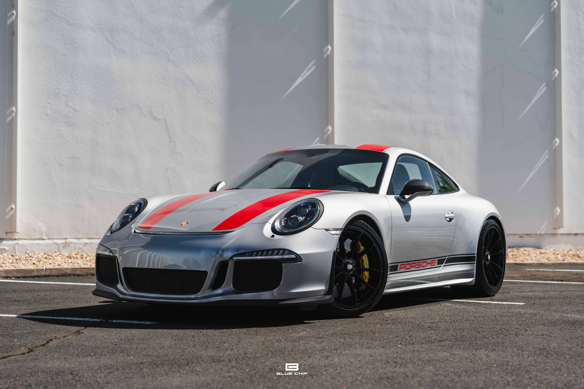 mph013_1211742706_6a2c7e045864ee623fe4c39c_2016_Porsche_911_R_14_872d26b912