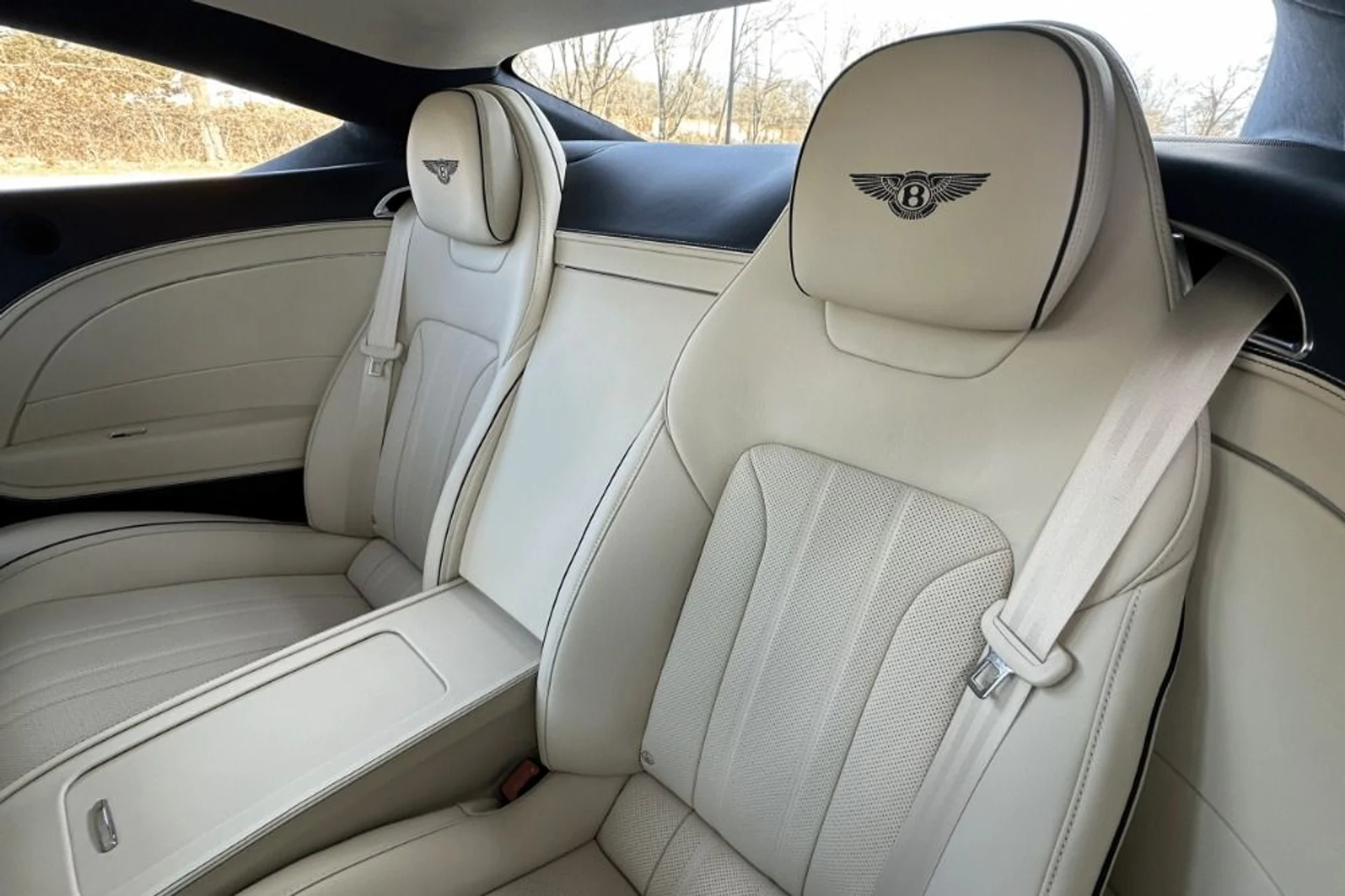 mph013_1216353353_New_2026_Bentley_Continental_GT_GT_1765795633_1cee40d17d