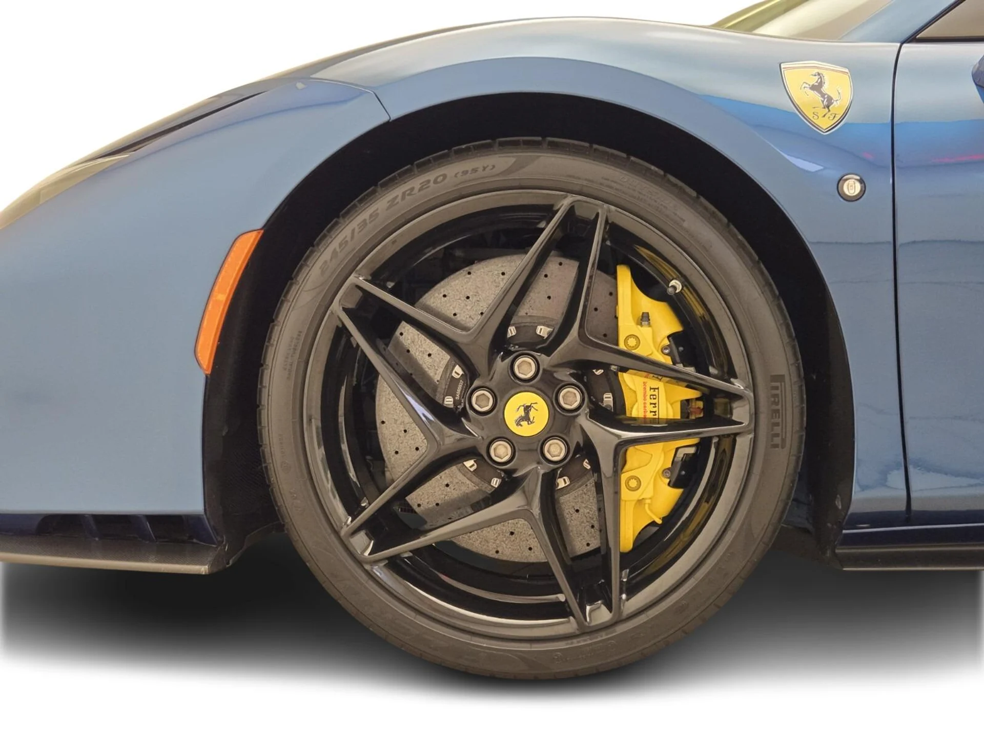 mph013_1217282690_Used_2021_Ferrari_F8_Spider_1754981866_5a007b3507