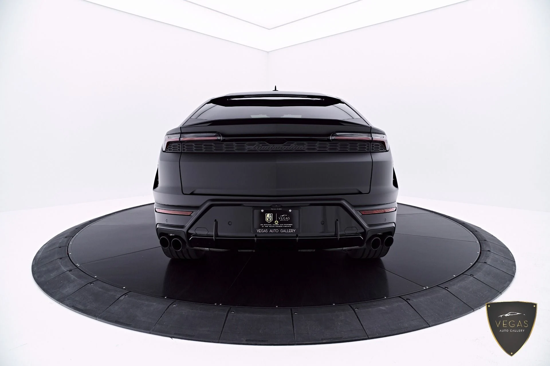 mph013_1217917164_Used_2026_Lamborghini_Urus_SE_1782163528_359f3555fb