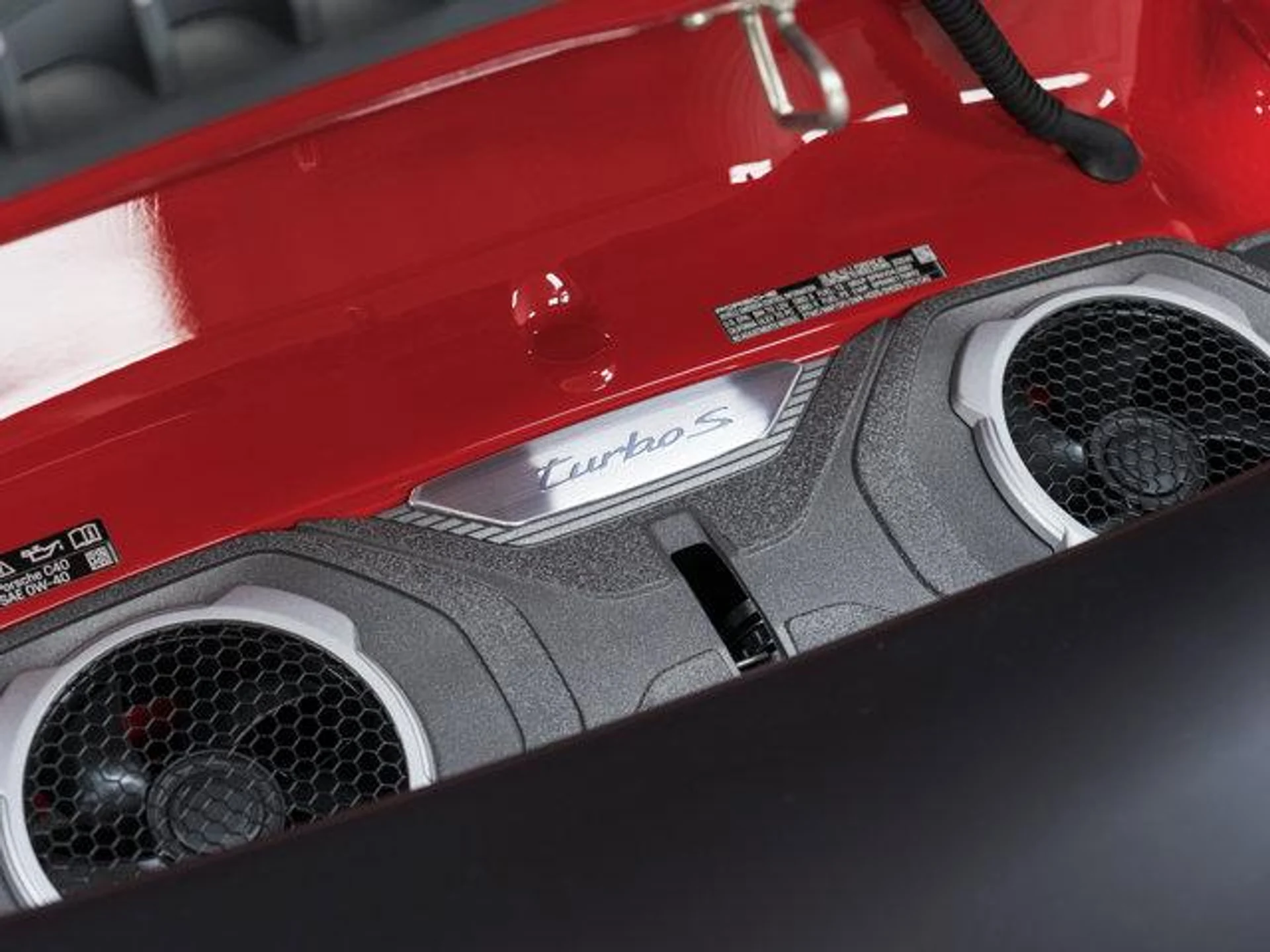 mph013_1218890023_AZ_6_SCVI_Dn6rkv_Mnuttu_m_YE_Tv2c_d897438d69